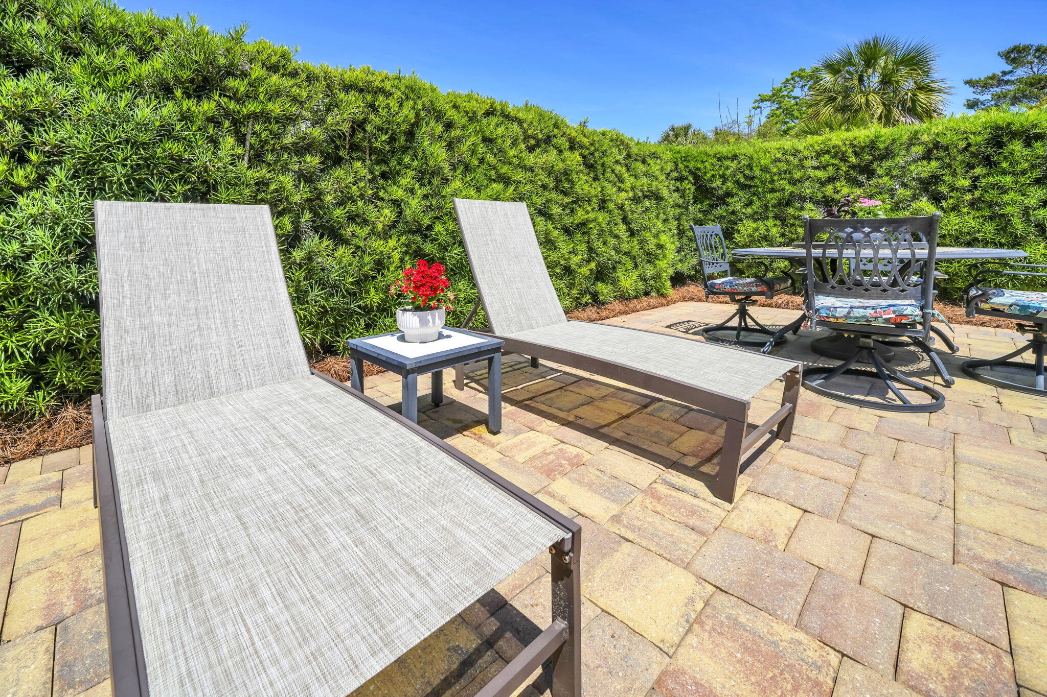 AVALON BEACH ESTATES - Residential