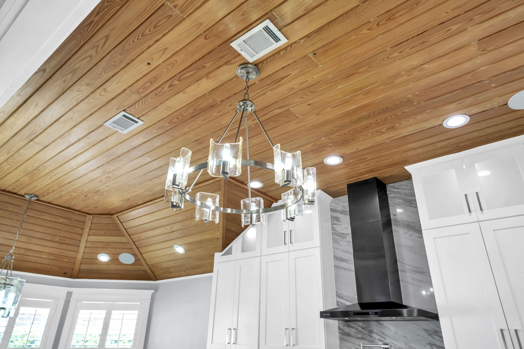 AVALON BEACH ESTATES - Residential