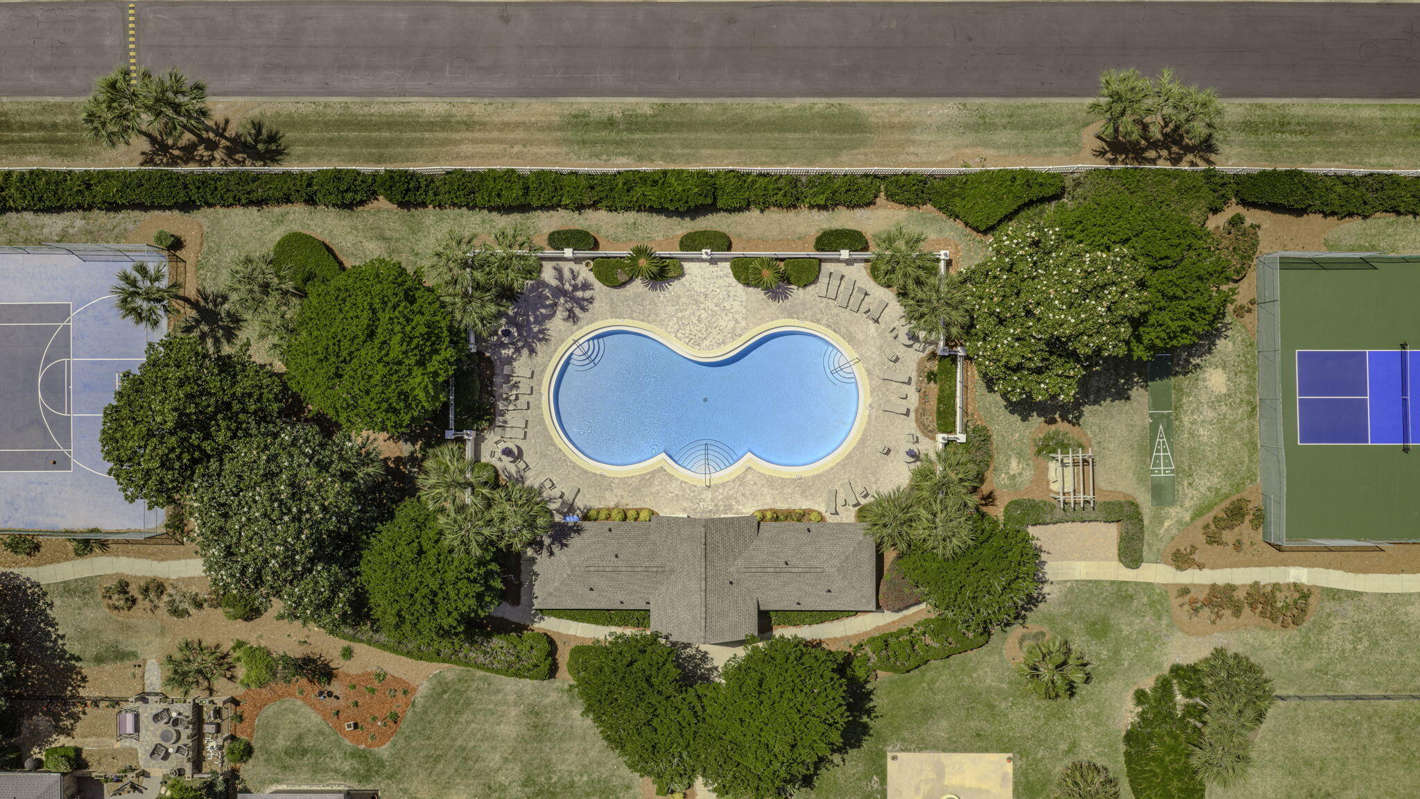 AVALON BEACH ESTATES - Residential