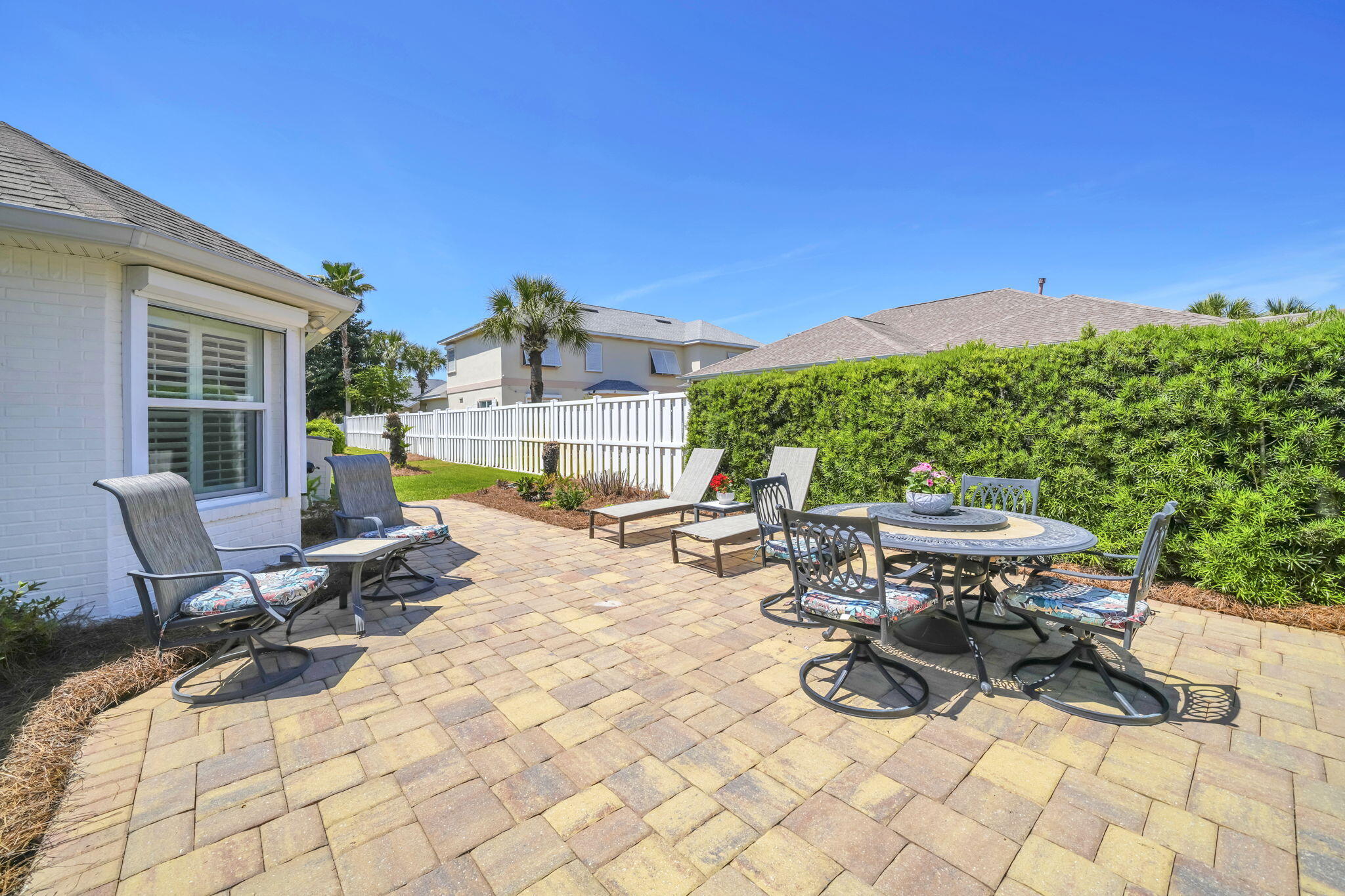 AVALON BEACH ESTATES - Residential