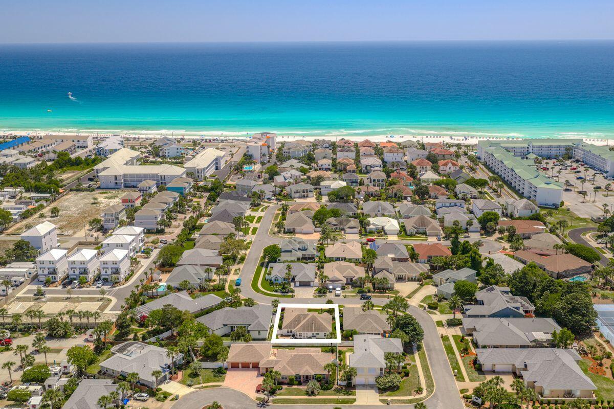 AVALON BEACH ESTATES - Residential