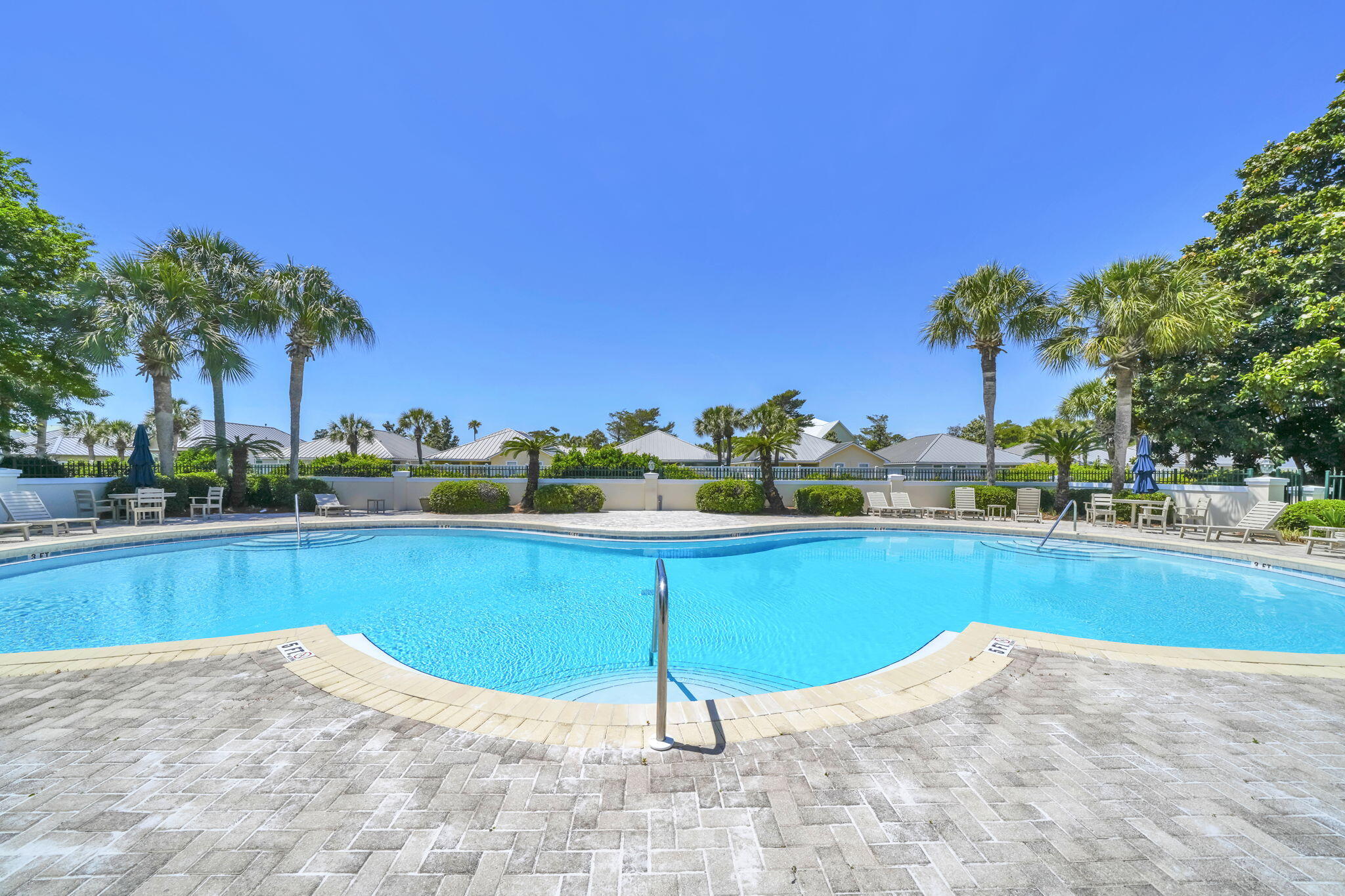 AVALON BEACH ESTATES - Residential