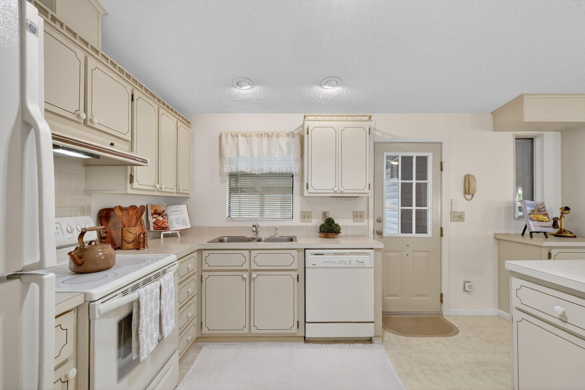 The Village of Silver Lake - Residential