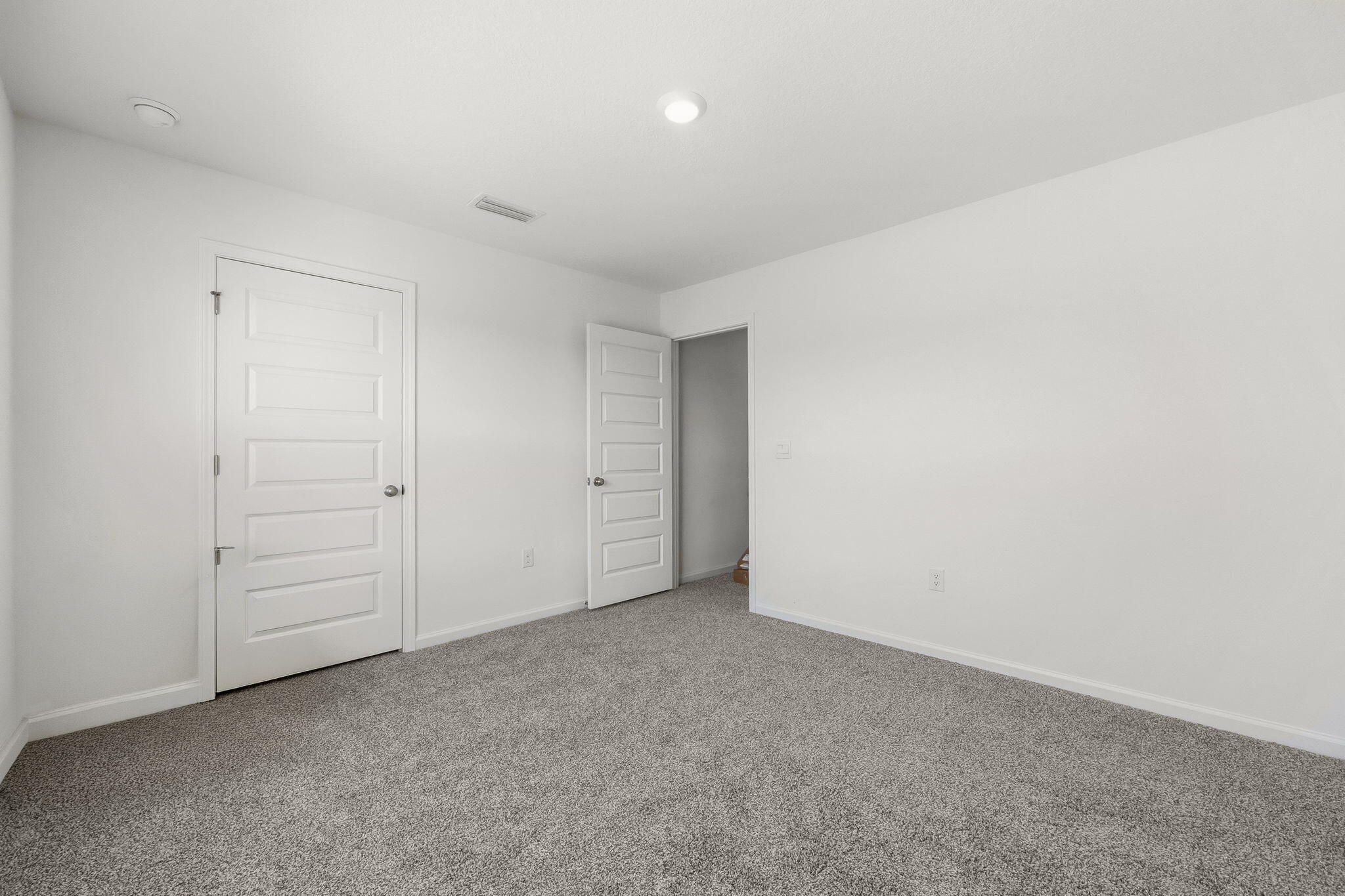 RIVERWALK PH I - Residential Lease