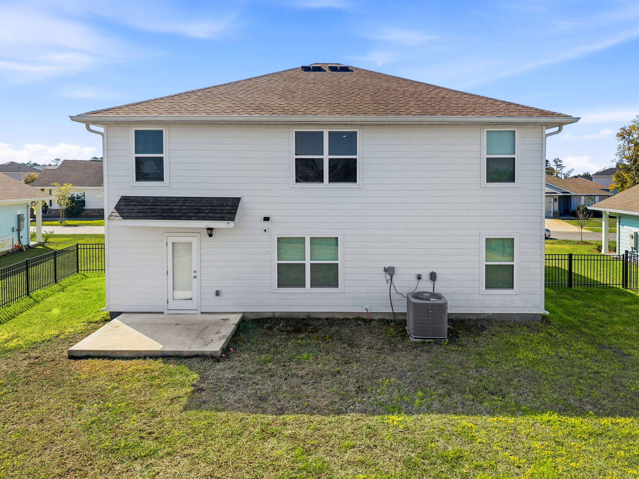 RIVERWALK PH I - Residential Lease