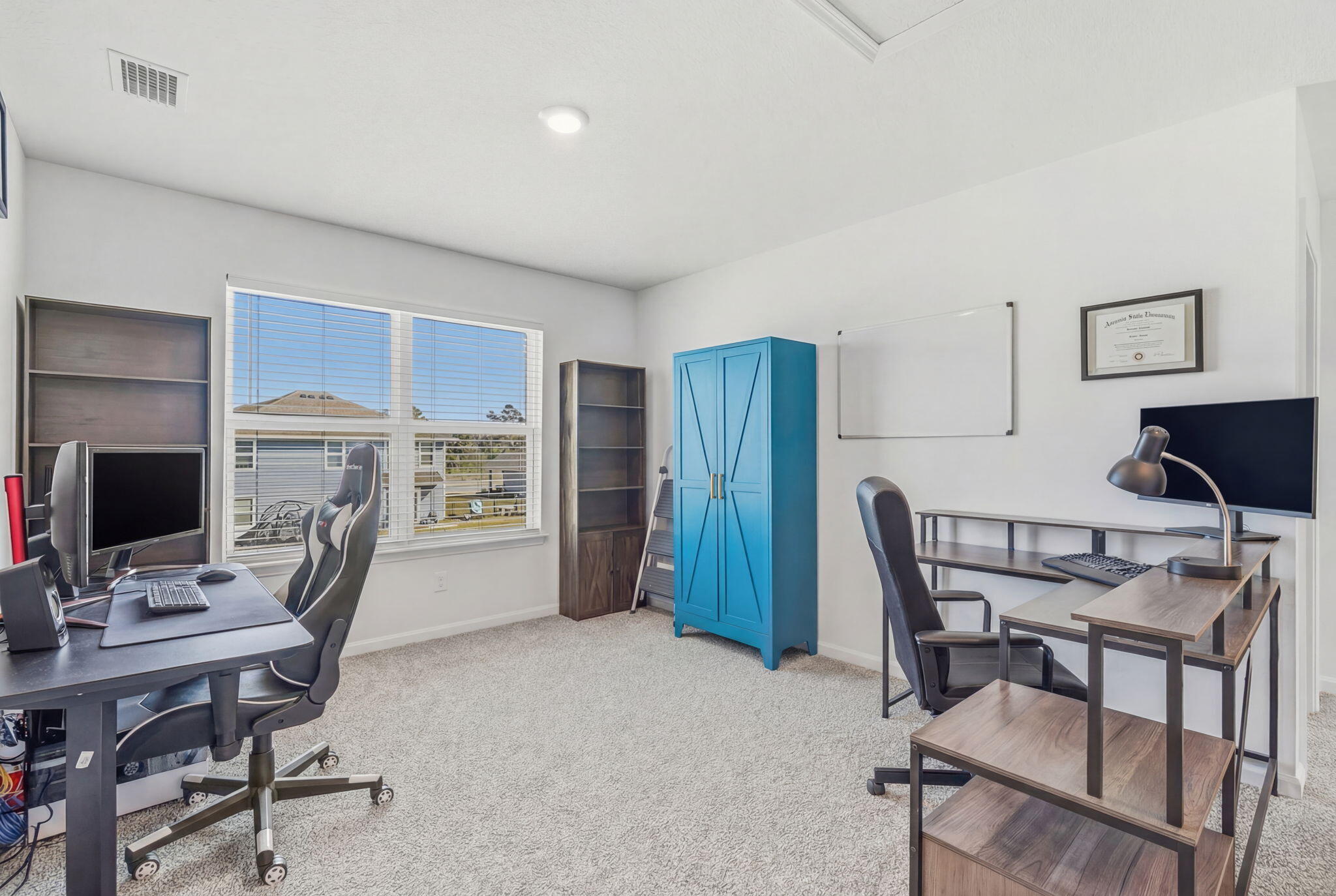 RIVERWALK PH I - Residential Lease