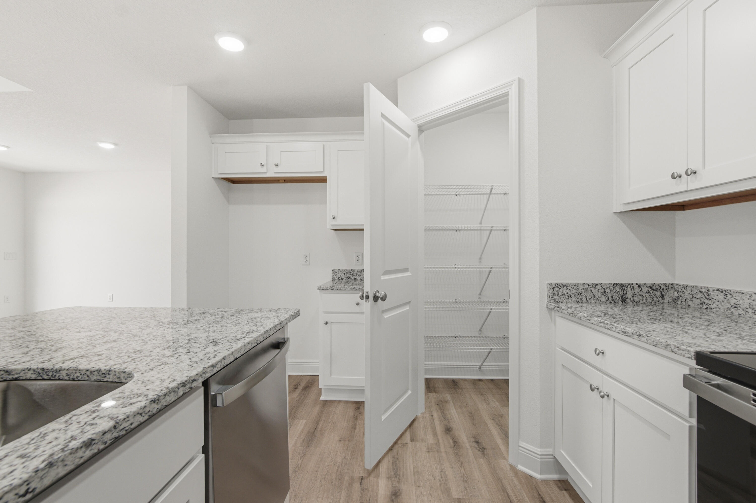 COUNTRY CLUB MANOR EAST - Residential