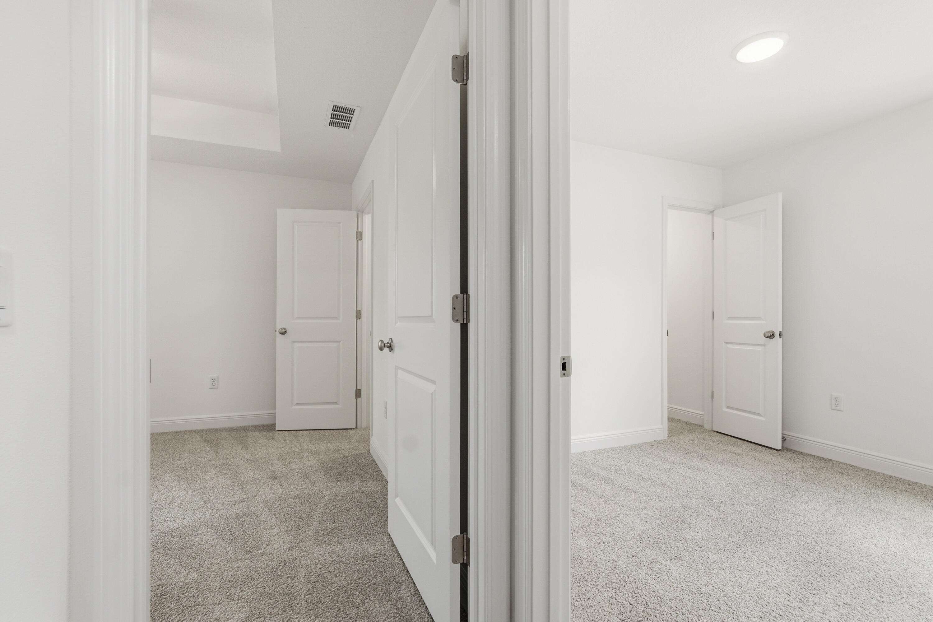 COUNTRY CLUB MANOR EAST - Residential