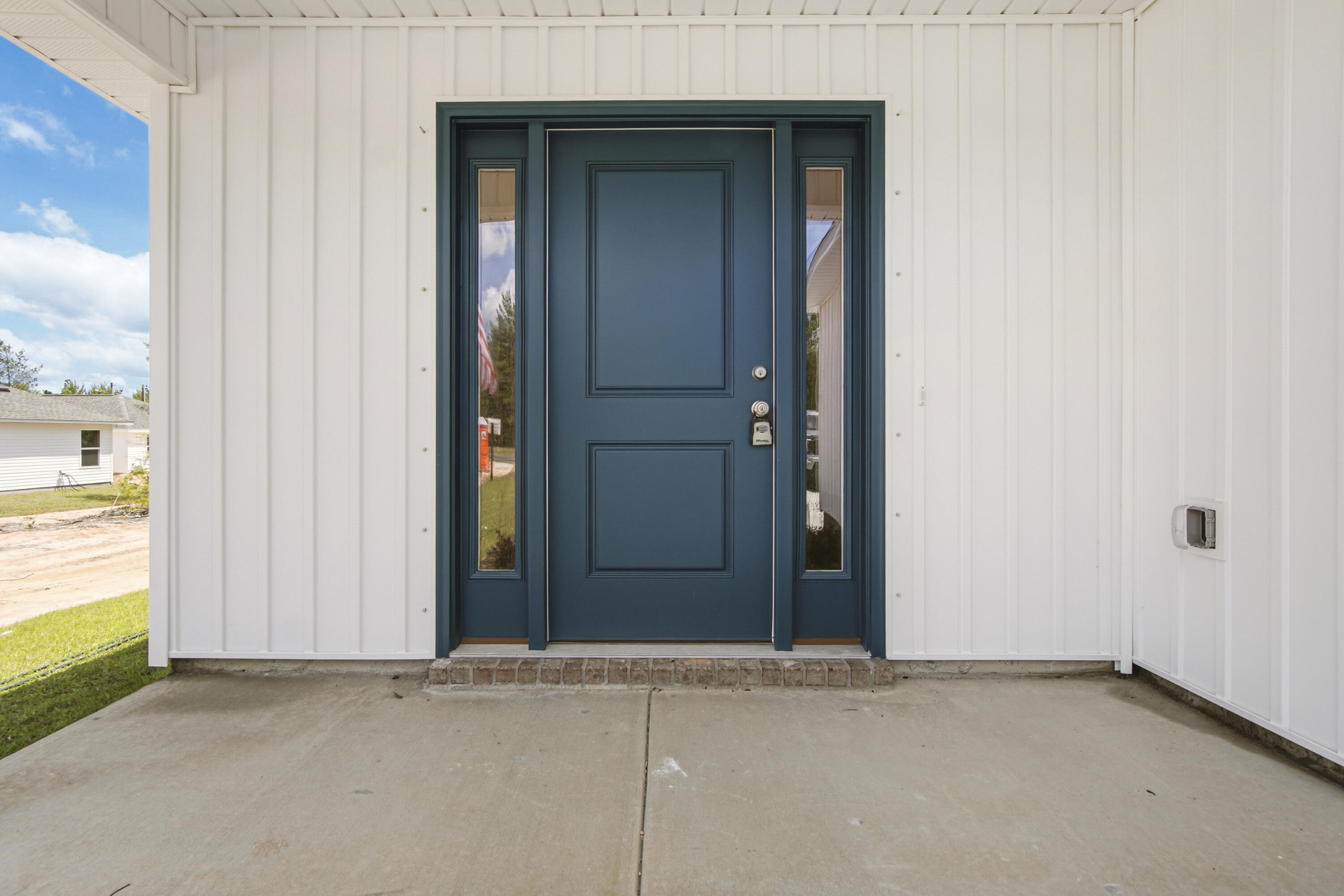 COUNTRY CLUB MANOR EAST - Residential