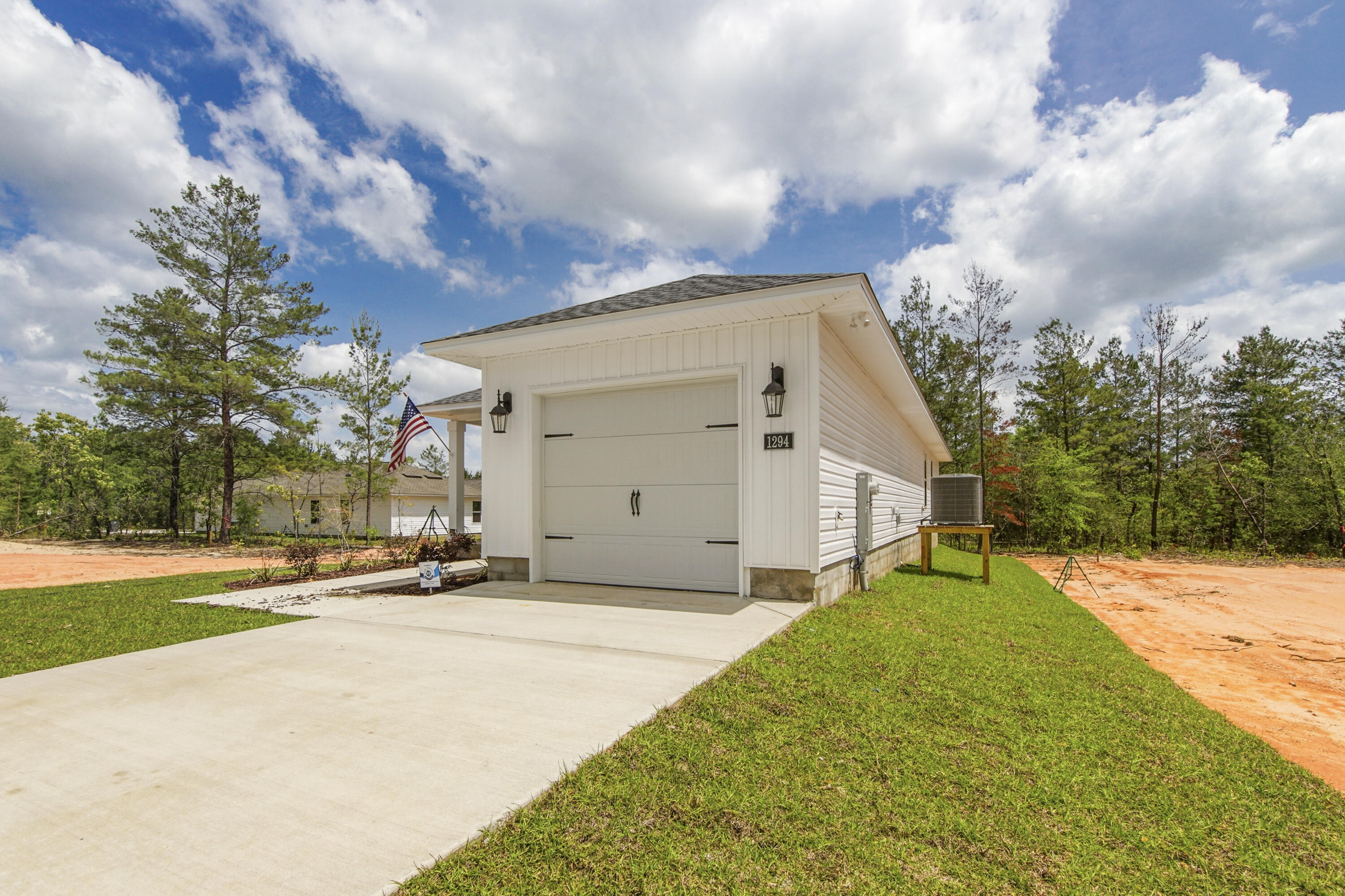 COUNTRY CLUB MANOR EAST - Residential