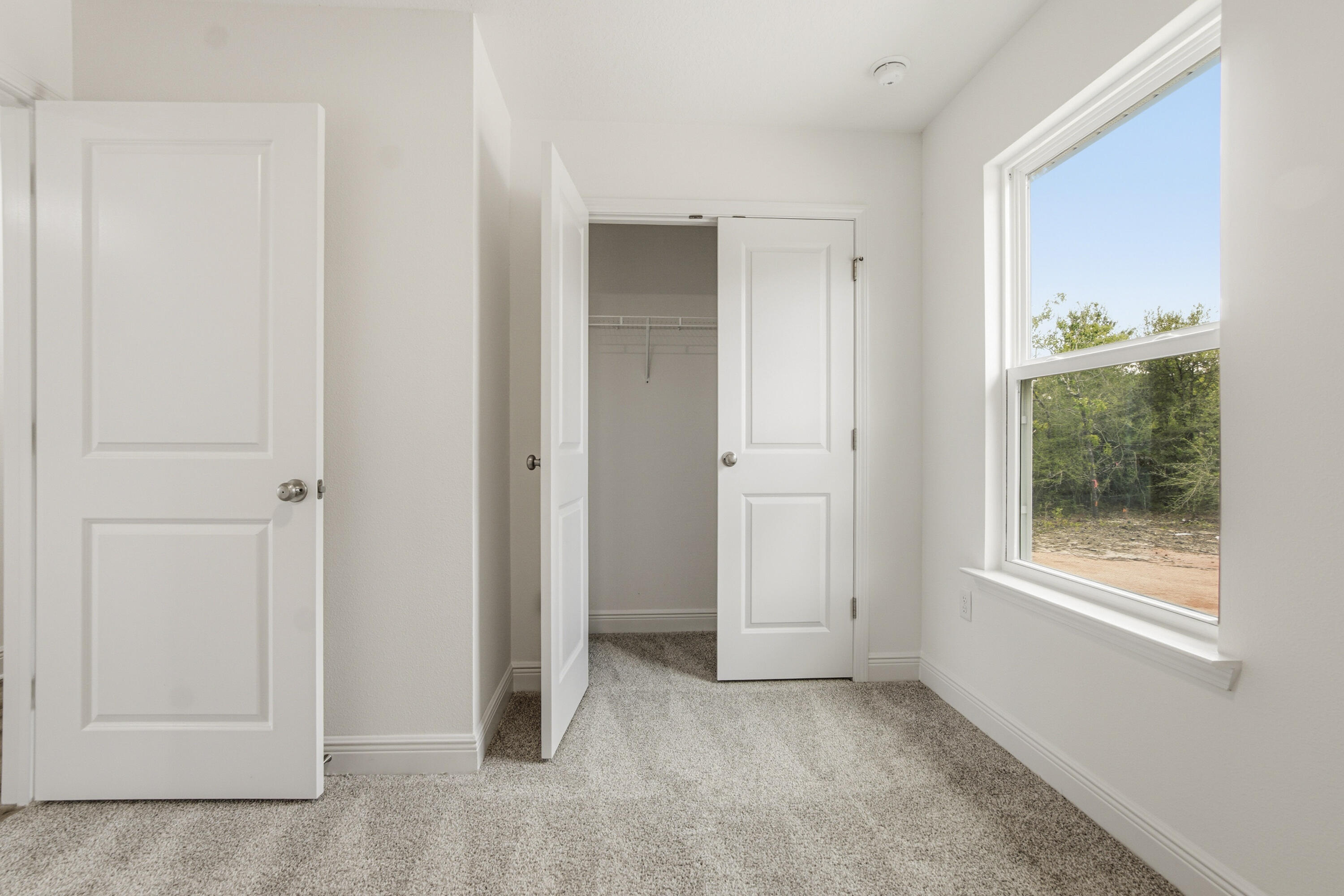 COUNTRY CLUB MANOR EAST - Residential