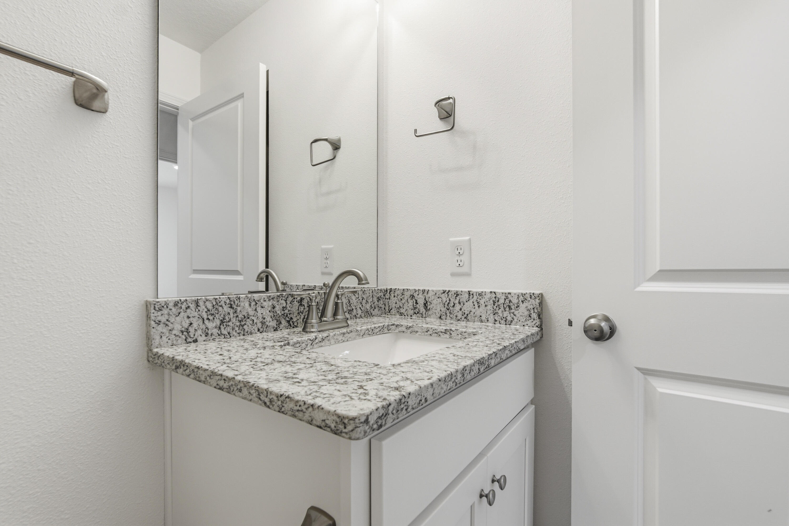 COUNTRY CLUB MANOR EAST - Residential