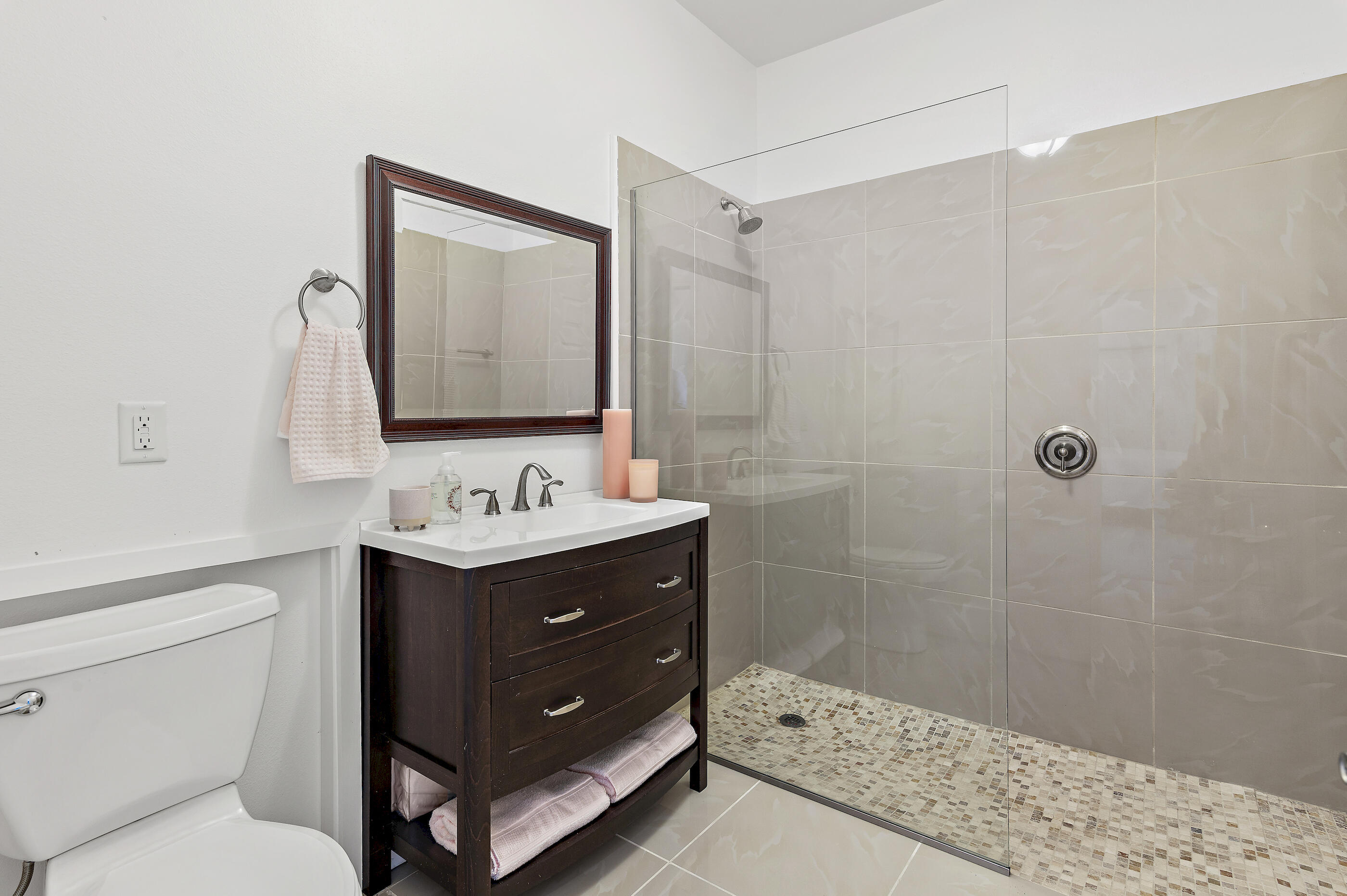 BEACH HIGHLAND 1ST ADD - Residential