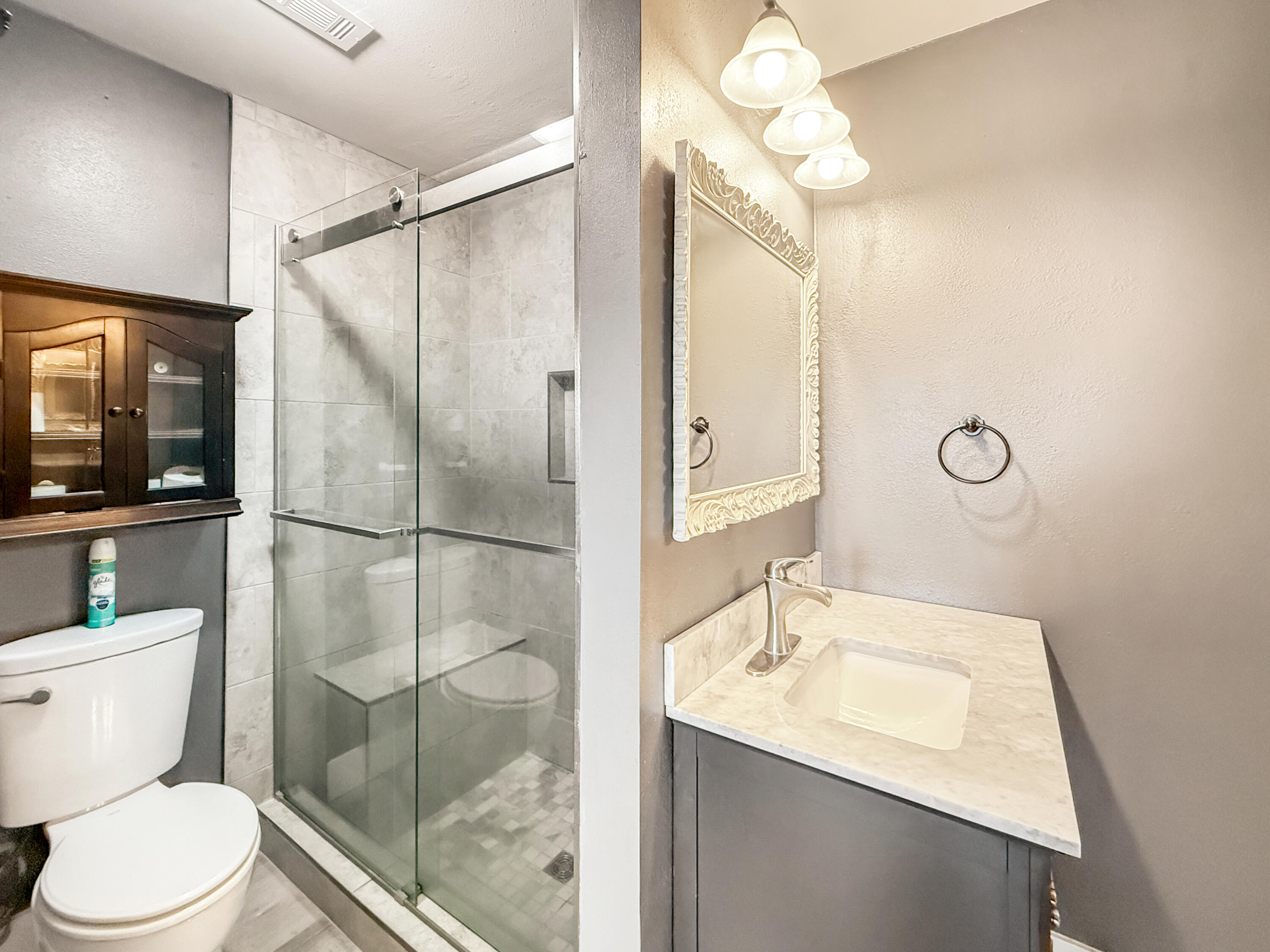 SAILWIND CONDOS - Residential