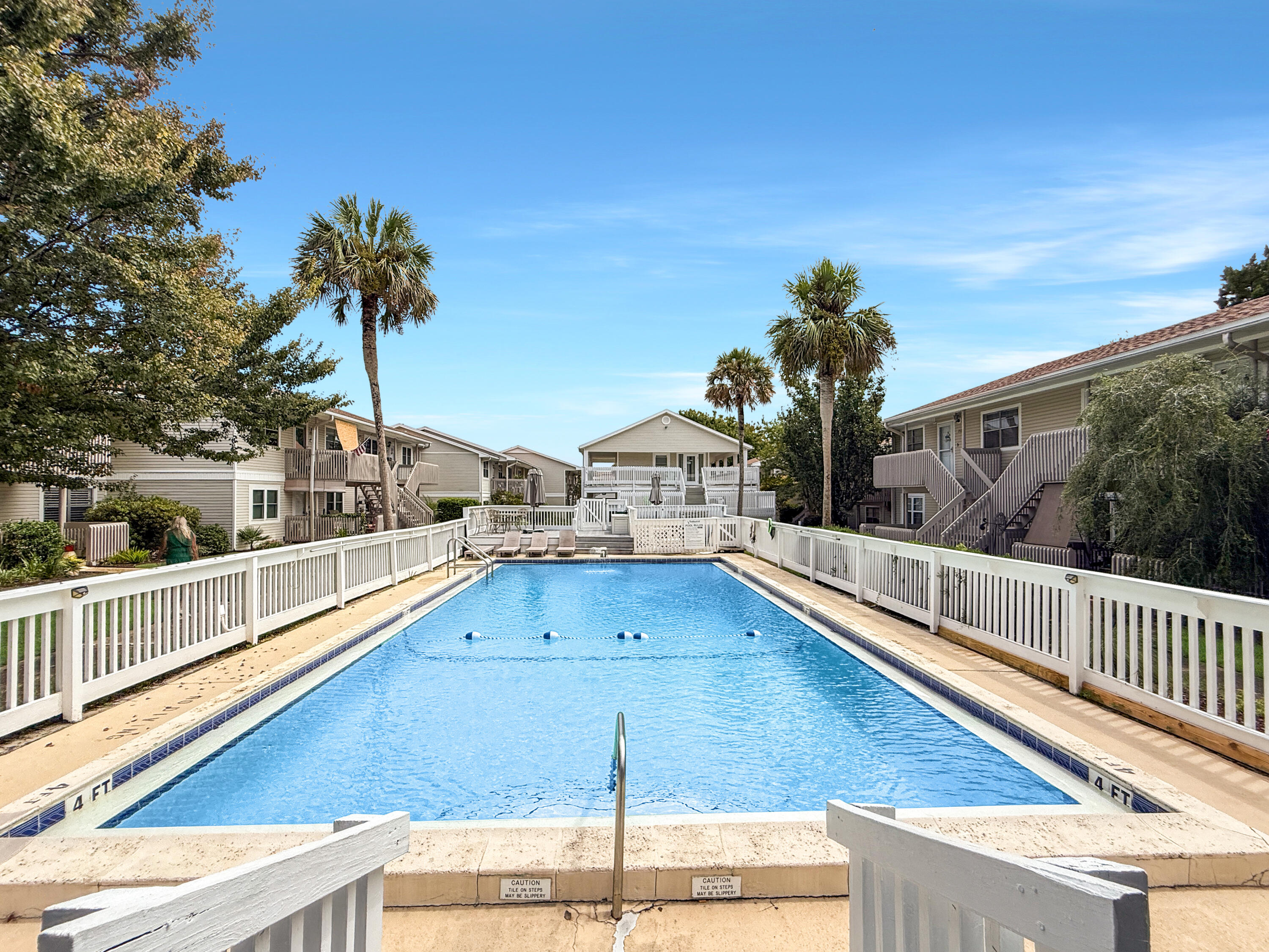 SAILWIND CONDOS - Residential