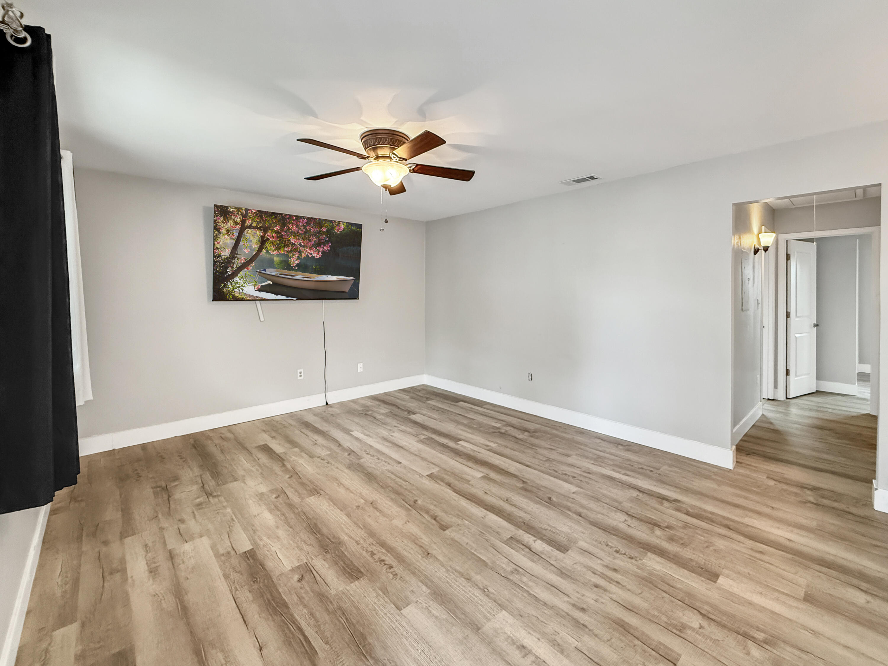 SAILWIND CONDOS - Residential