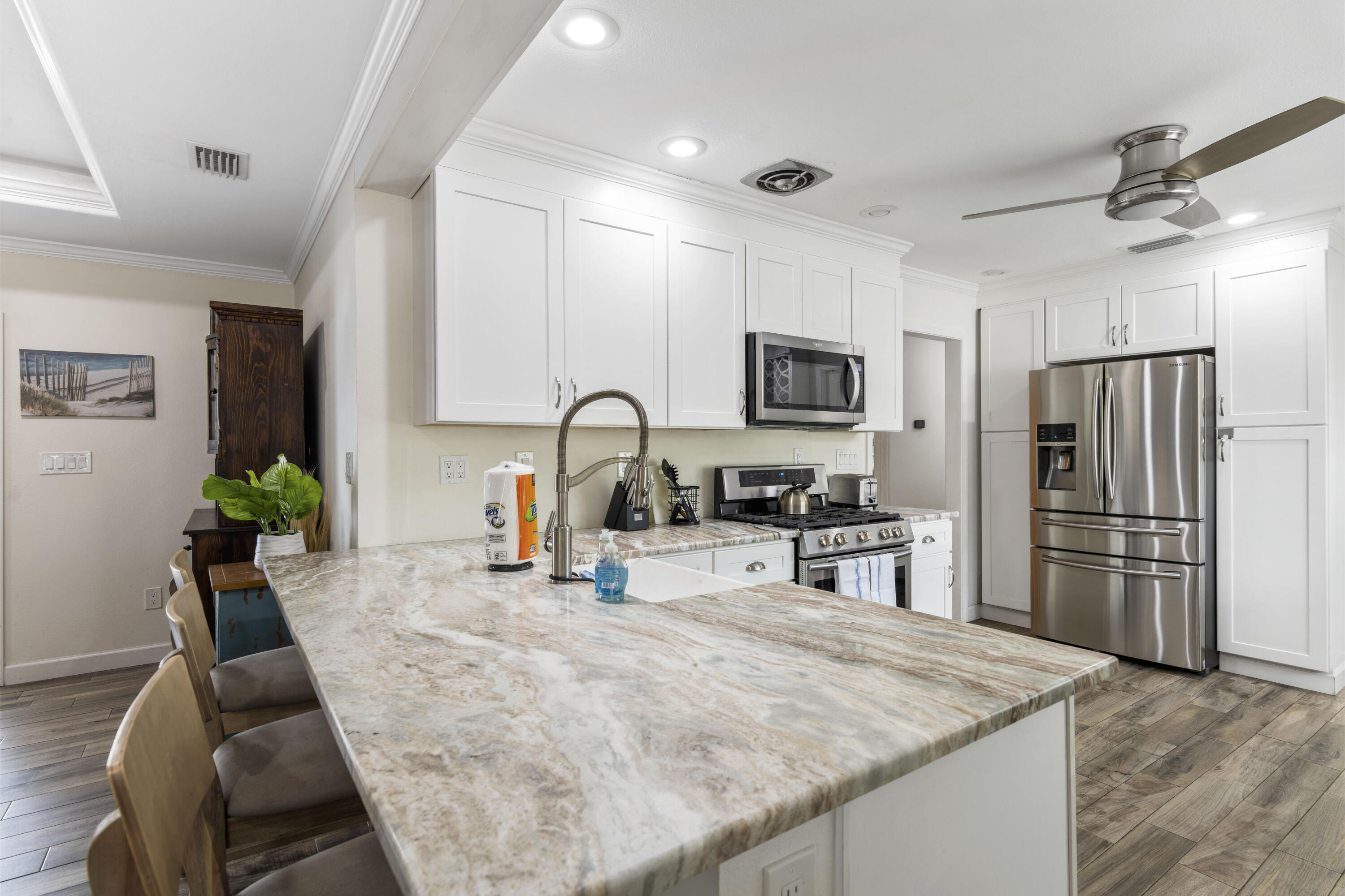 Sea Breeze - Residential