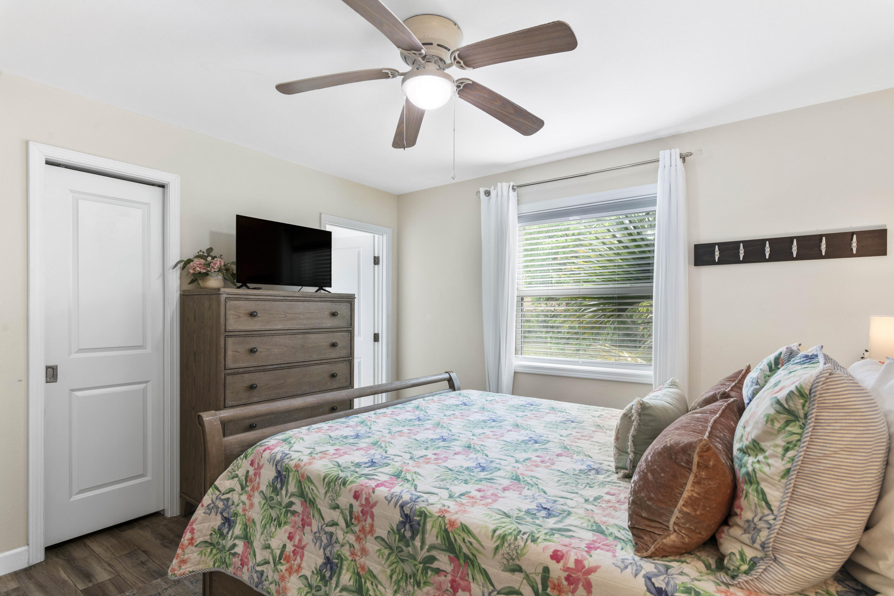 Sea Breeze - Residential