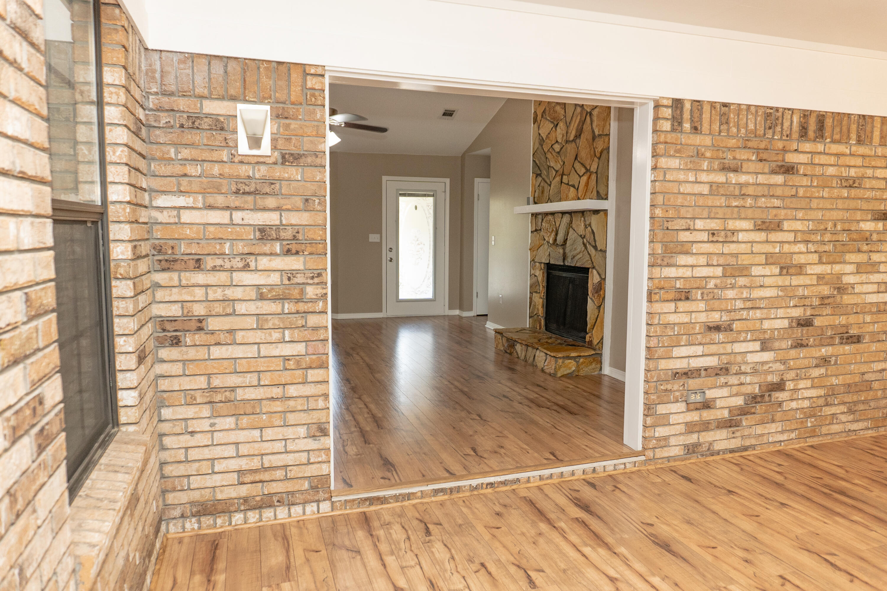 COUNTRYVIEW ESTATES - Residential Lease