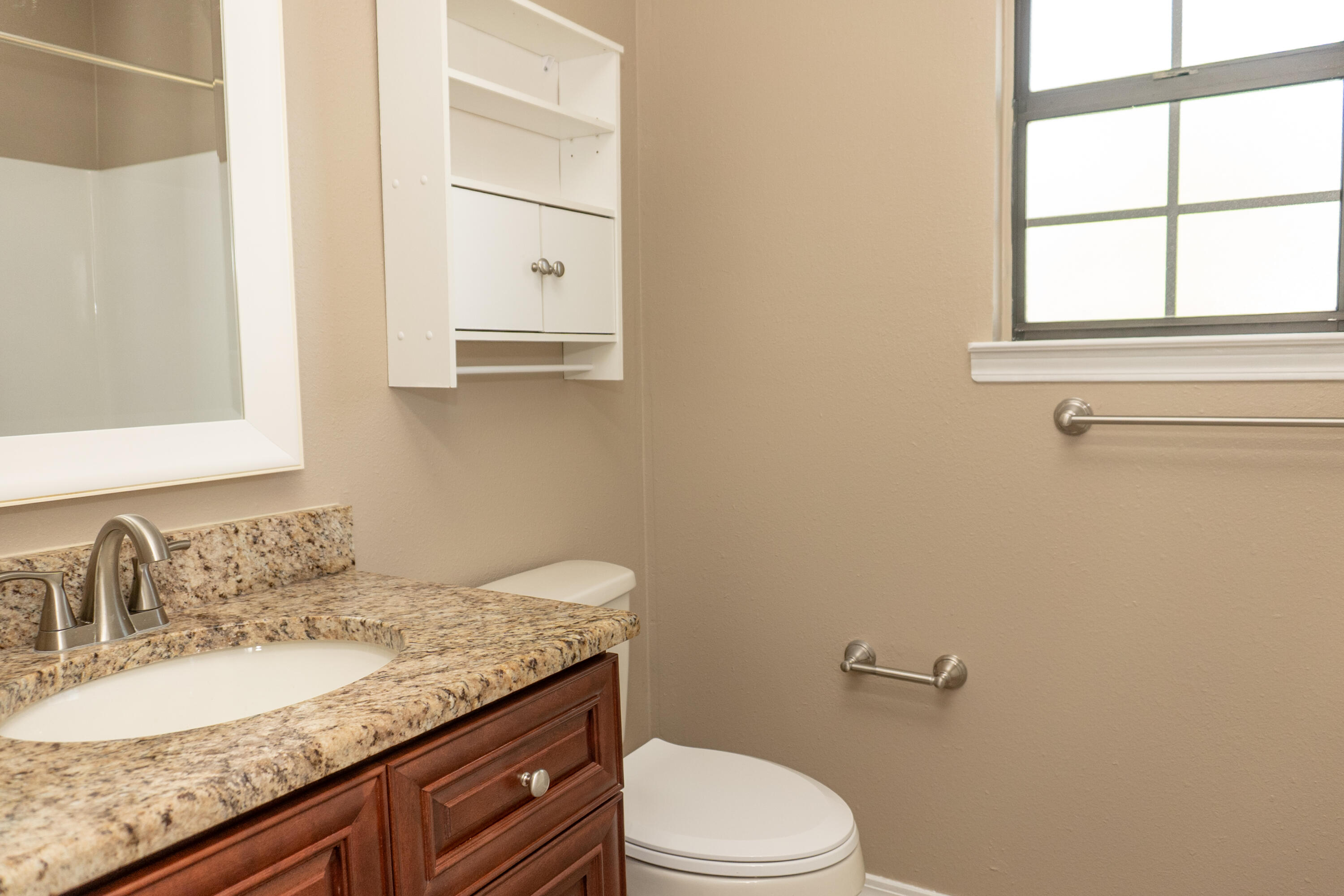 COUNTRYVIEW ESTATES - Residential Lease