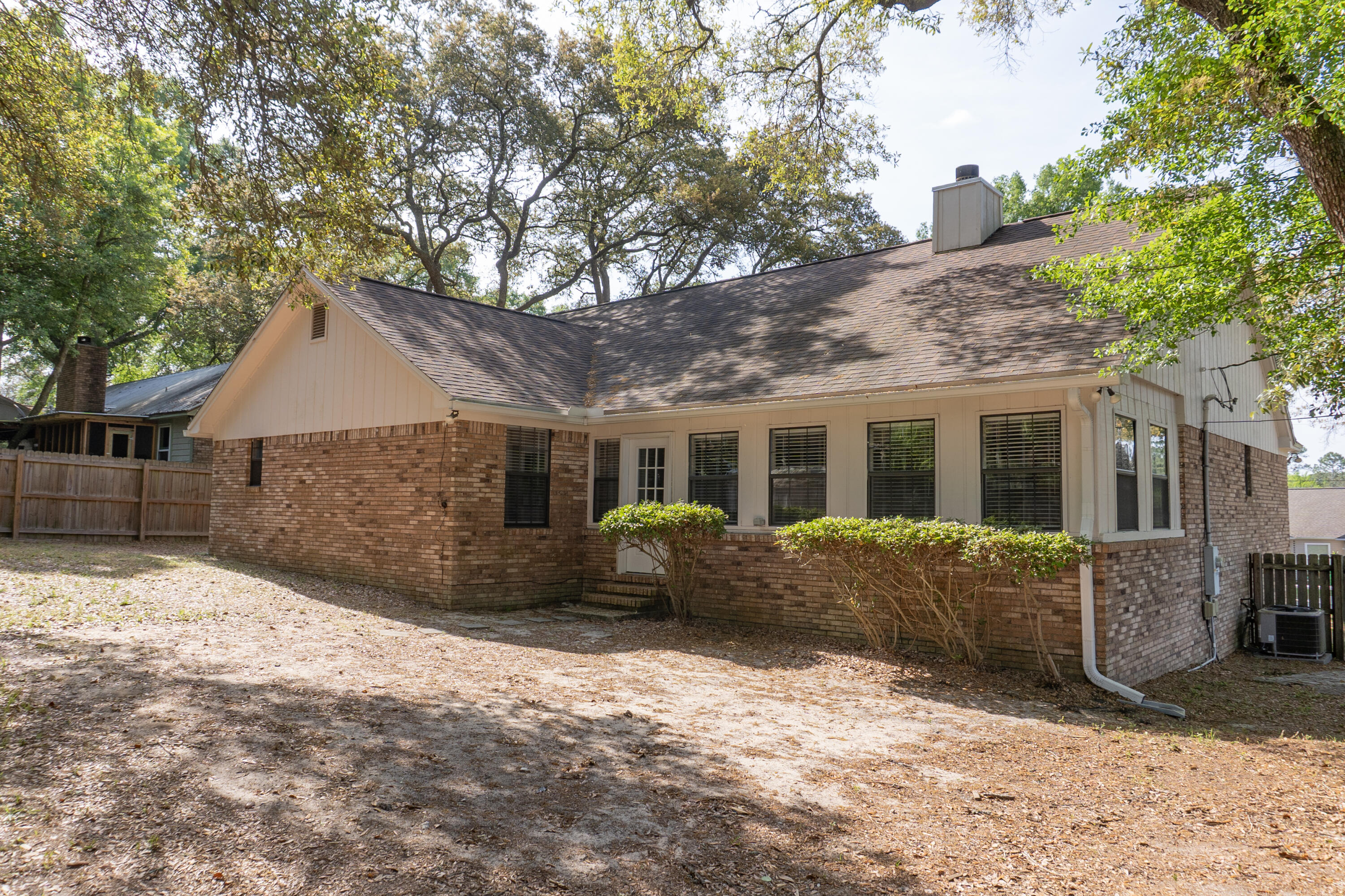 COUNTRYVIEW ESTATES - Residential Lease