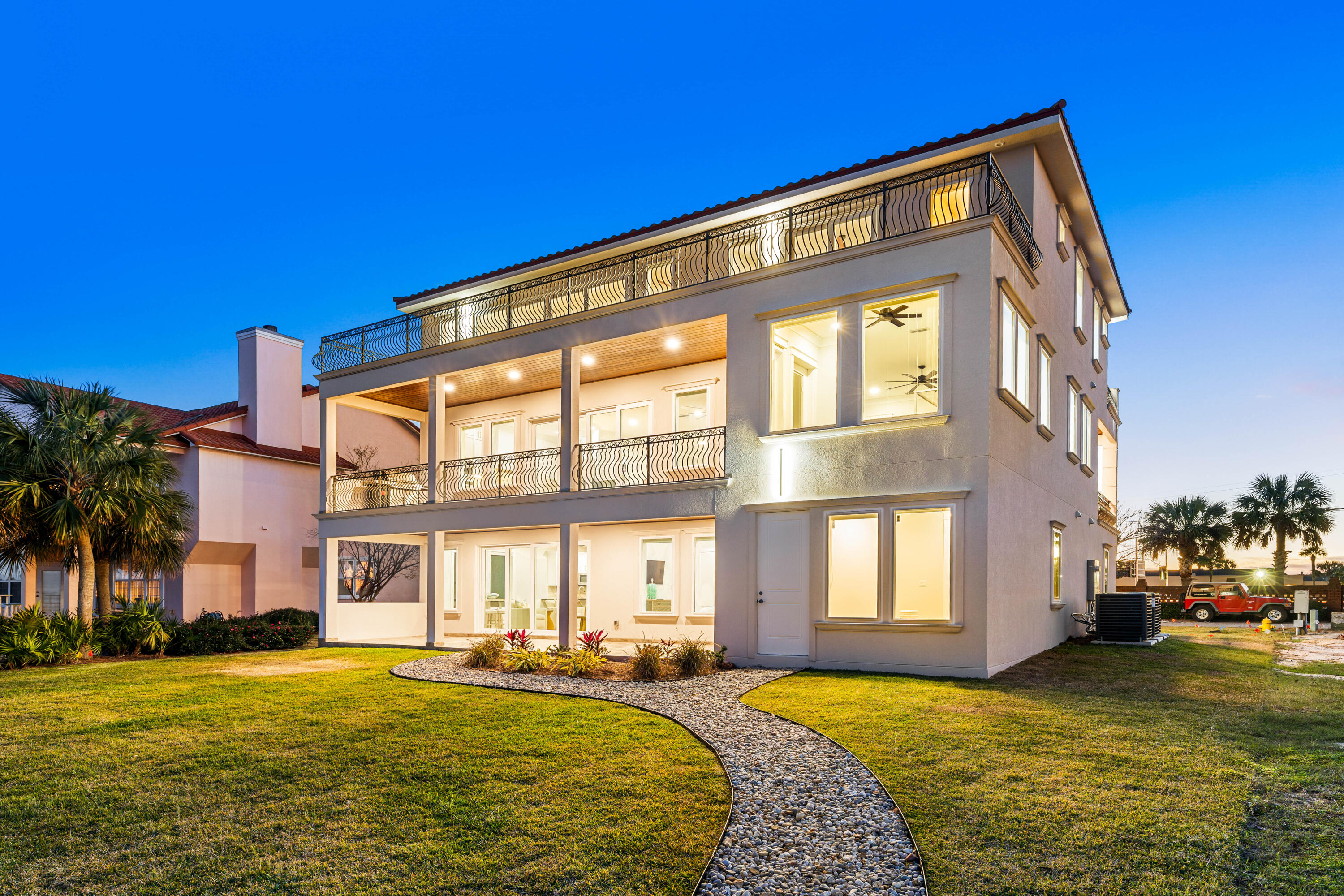 PALMETTO LAKE PRESERVE - Land