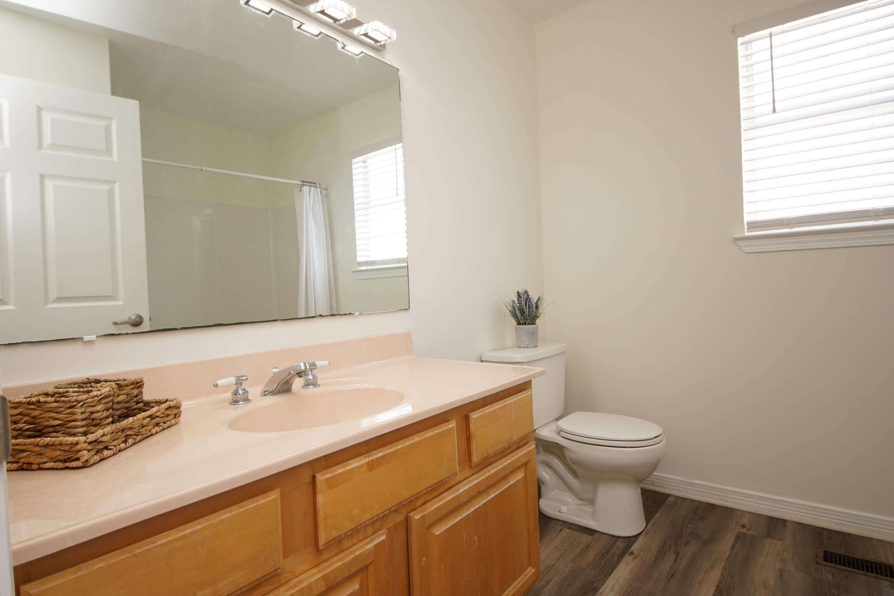 EMERALD ESTATES - Residential