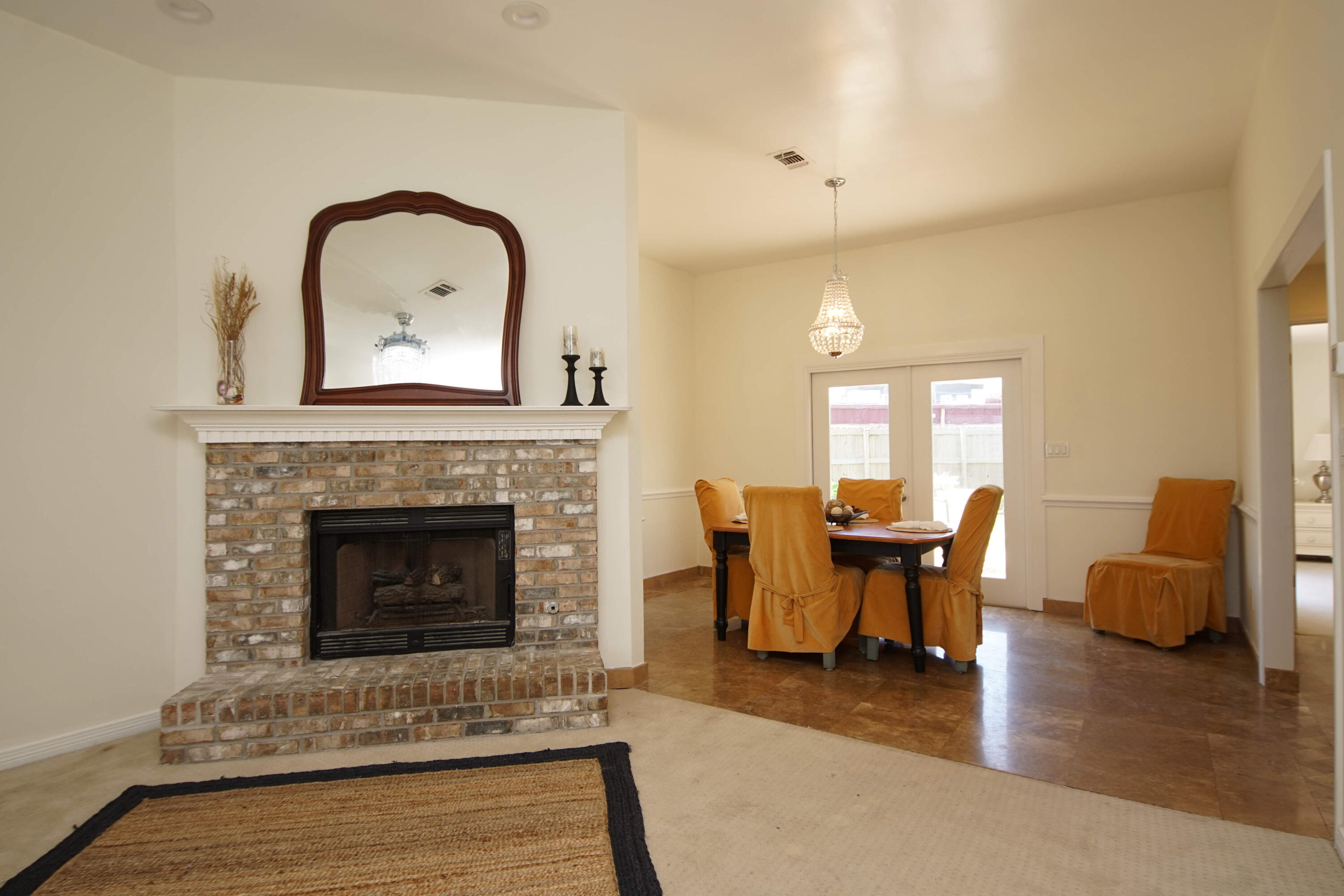 EMERALD ESTATES - Residential