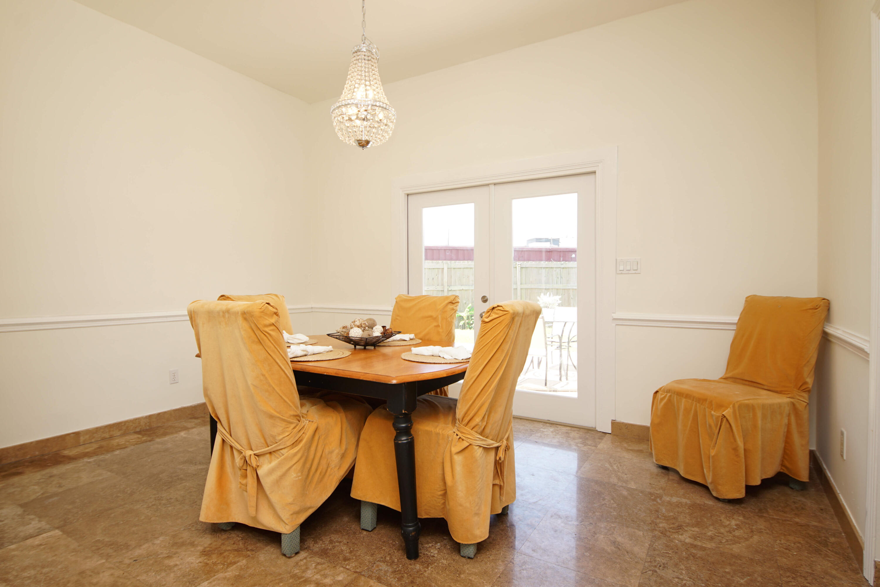 EMERALD ESTATES - Residential
