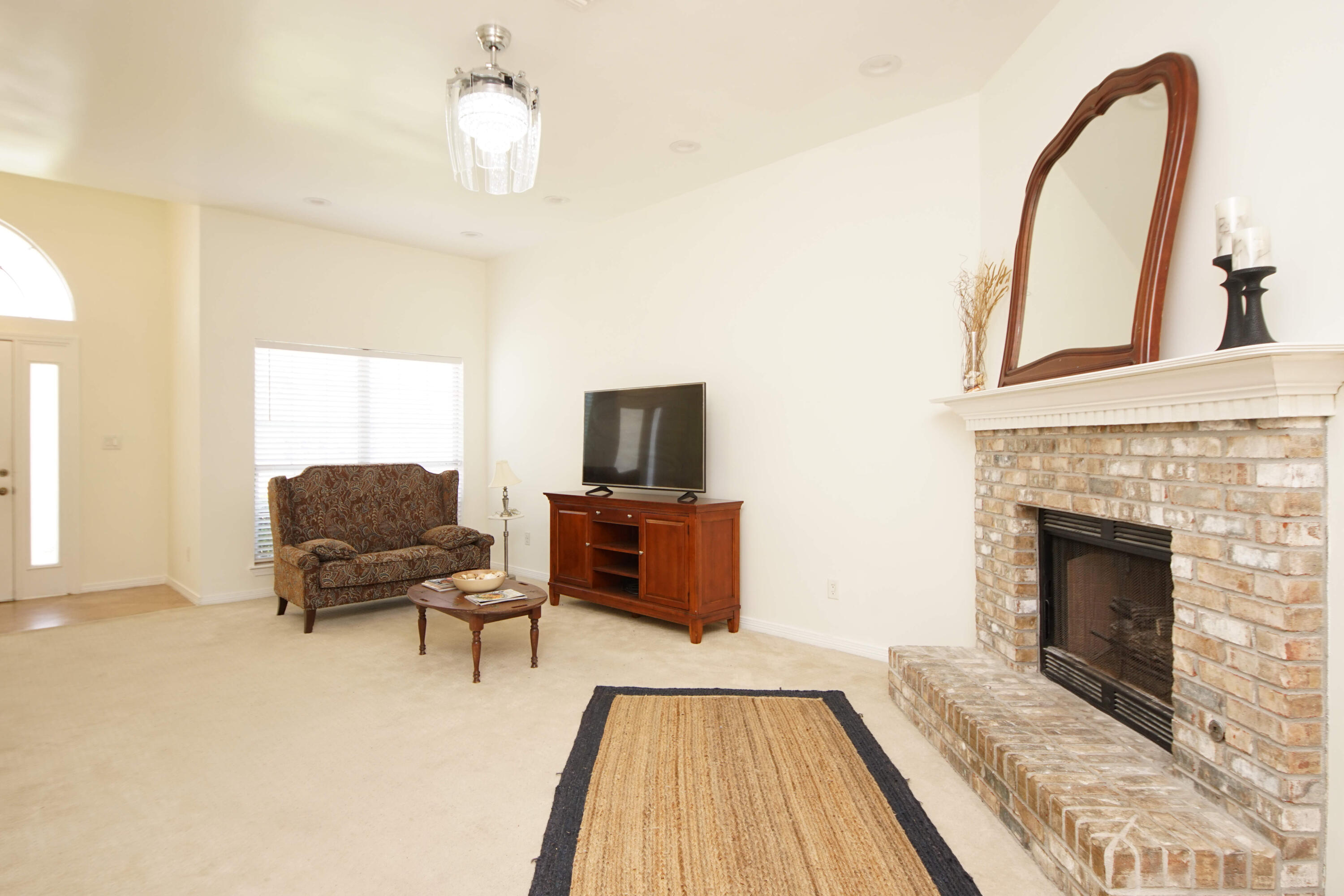 EMERALD ESTATES - Residential