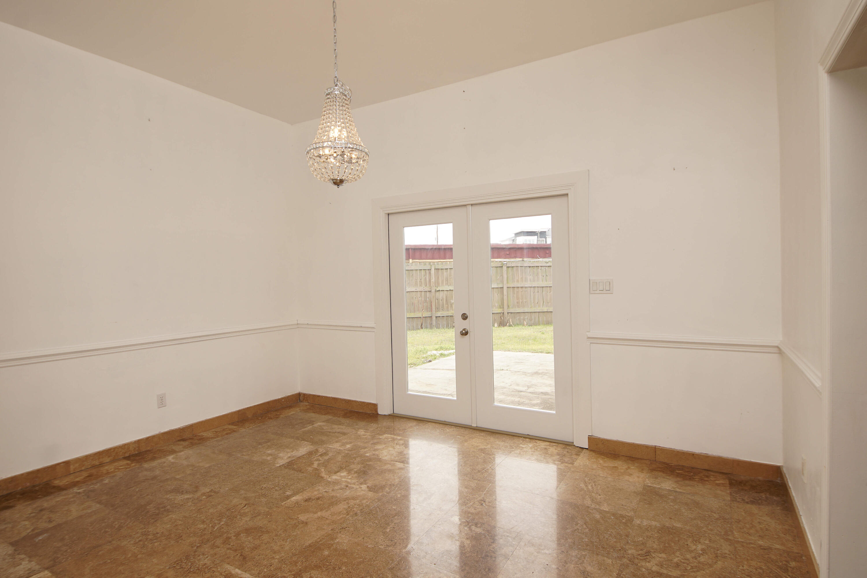 EMERALD ESTATES - Residential
