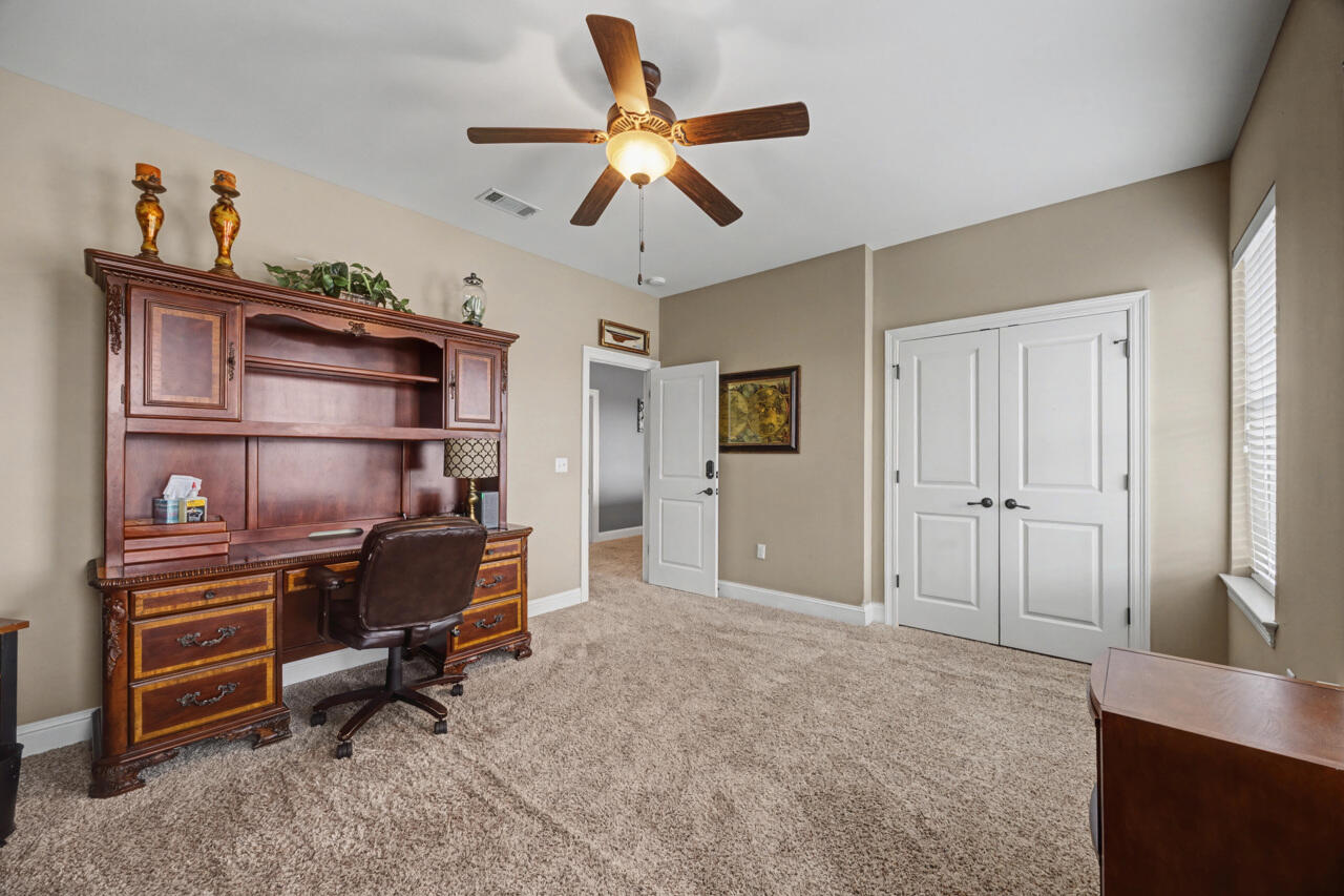 HAWK'S LANDING - Residential