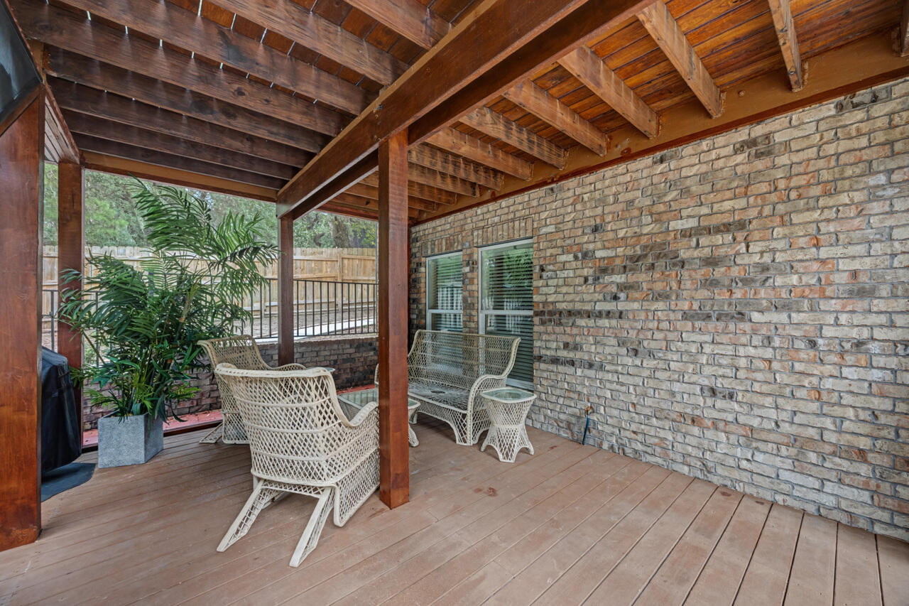 HAWK'S LANDING - Residential