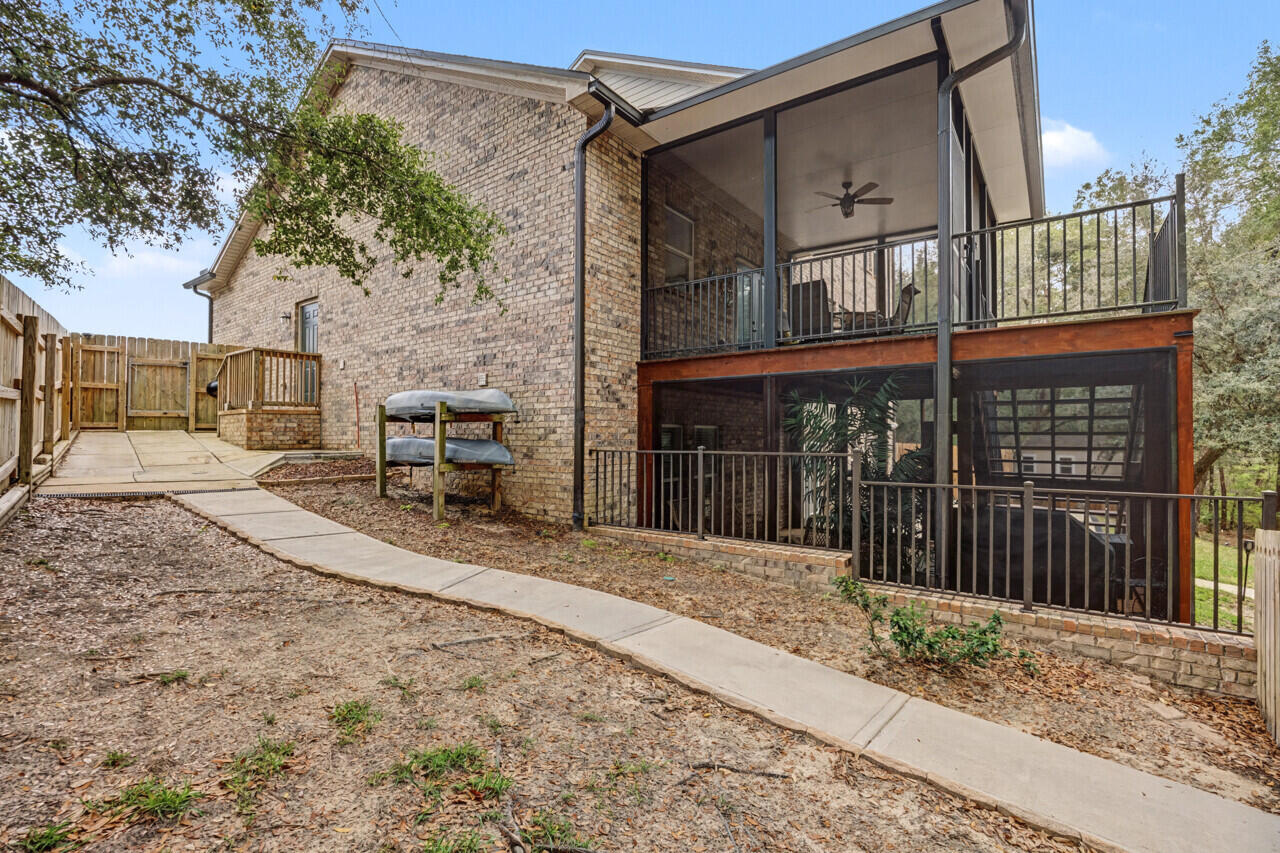 HAWK'S LANDING - Residential