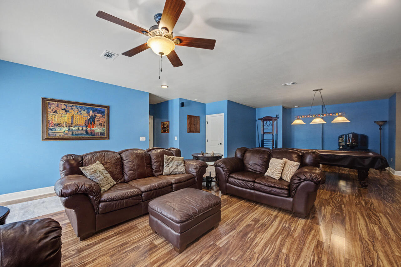 HAWK'S LANDING - Residential