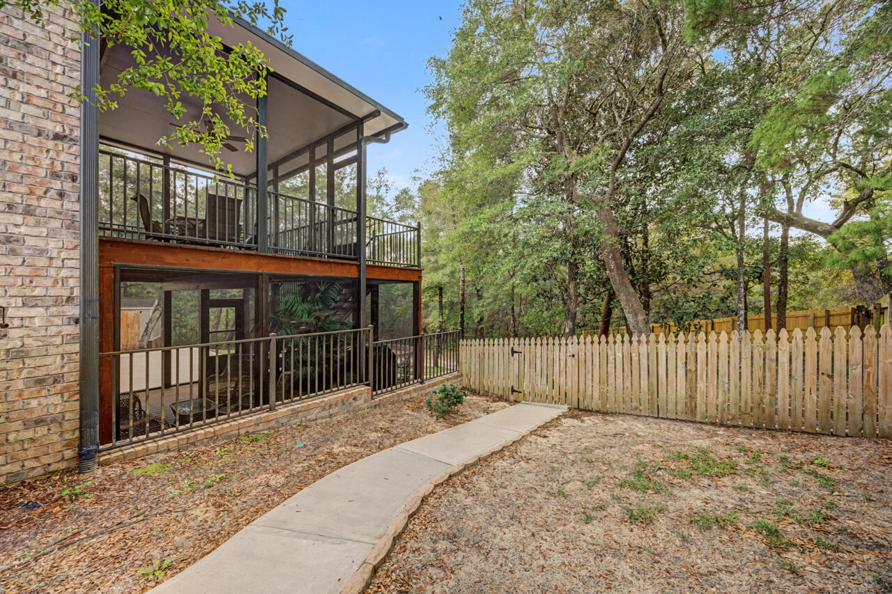 HAWK'S LANDING - Residential