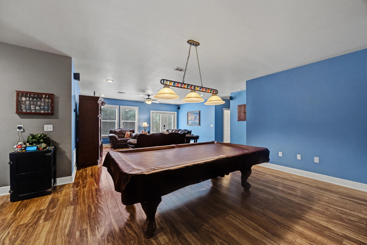 HAWK'S LANDING - Residential