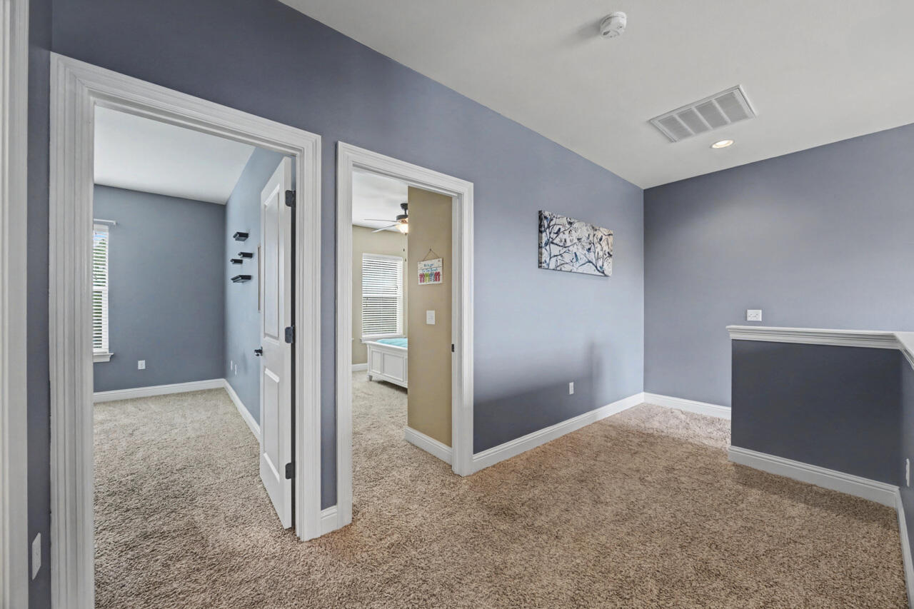 HAWK'S LANDING - Residential