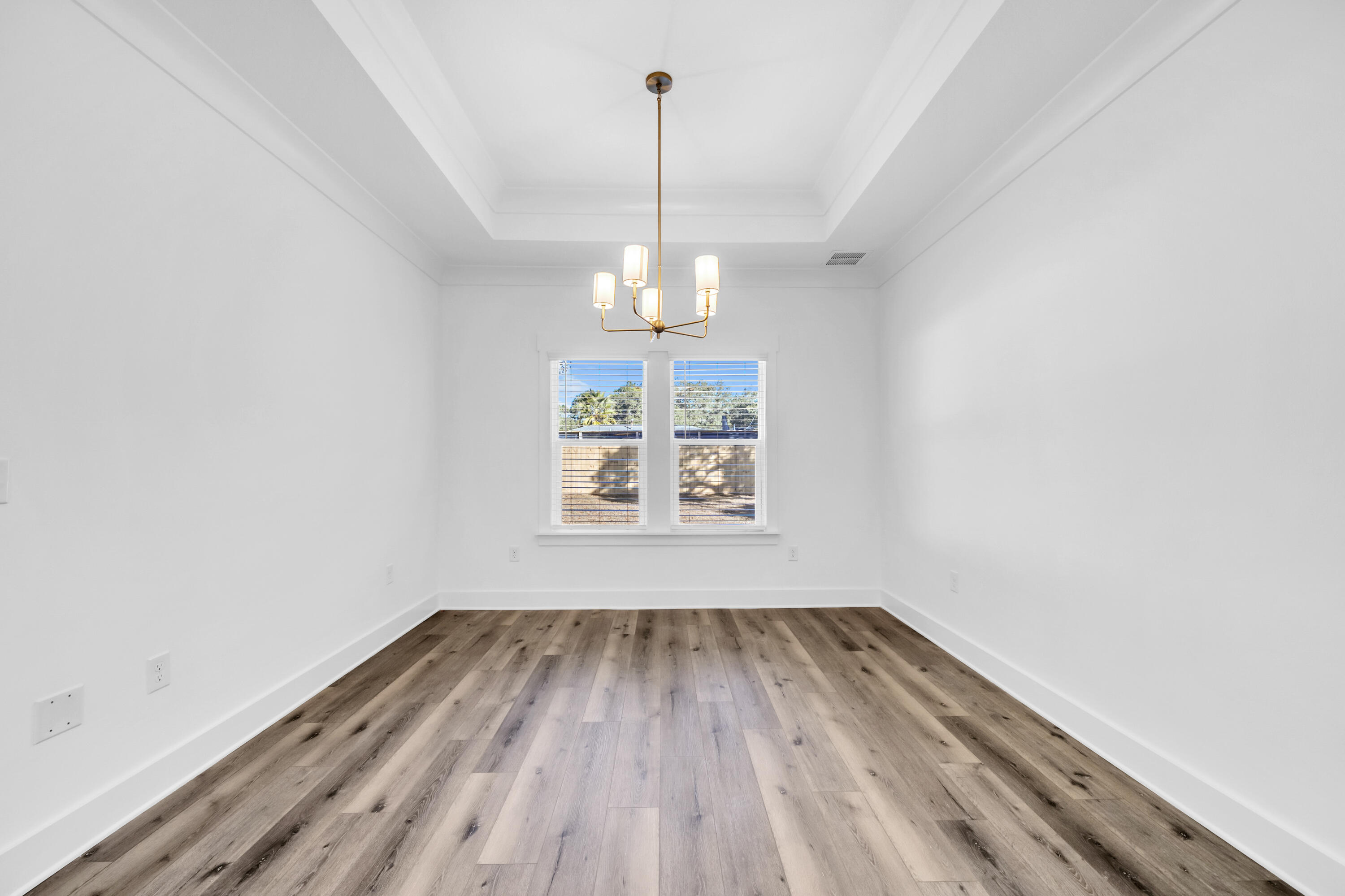 SEABREEZE ADD #3 LOT 2 BLK F - Residential