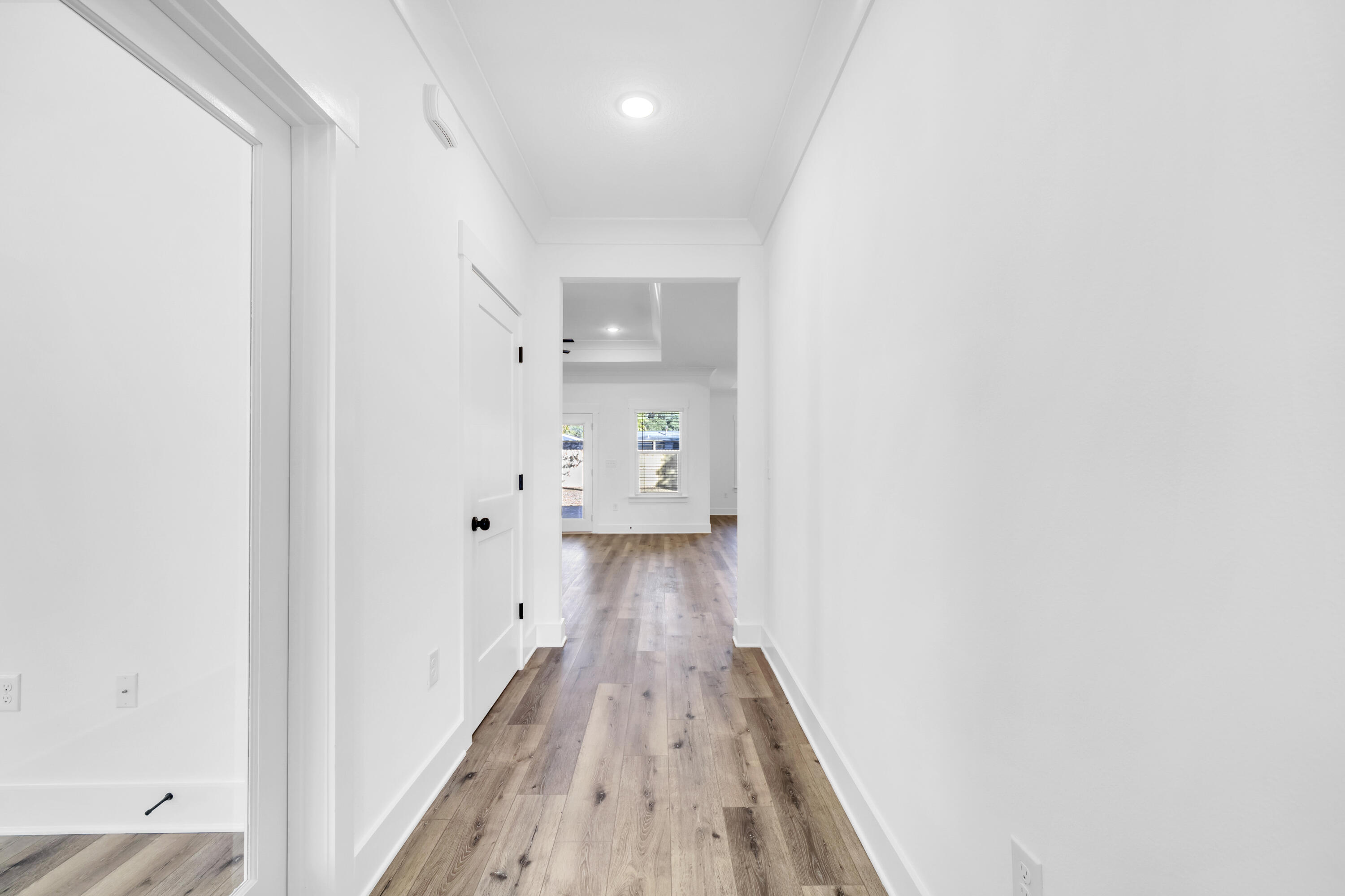 SEABREEZE ADD #3 LOT 2 BLK F - Residential