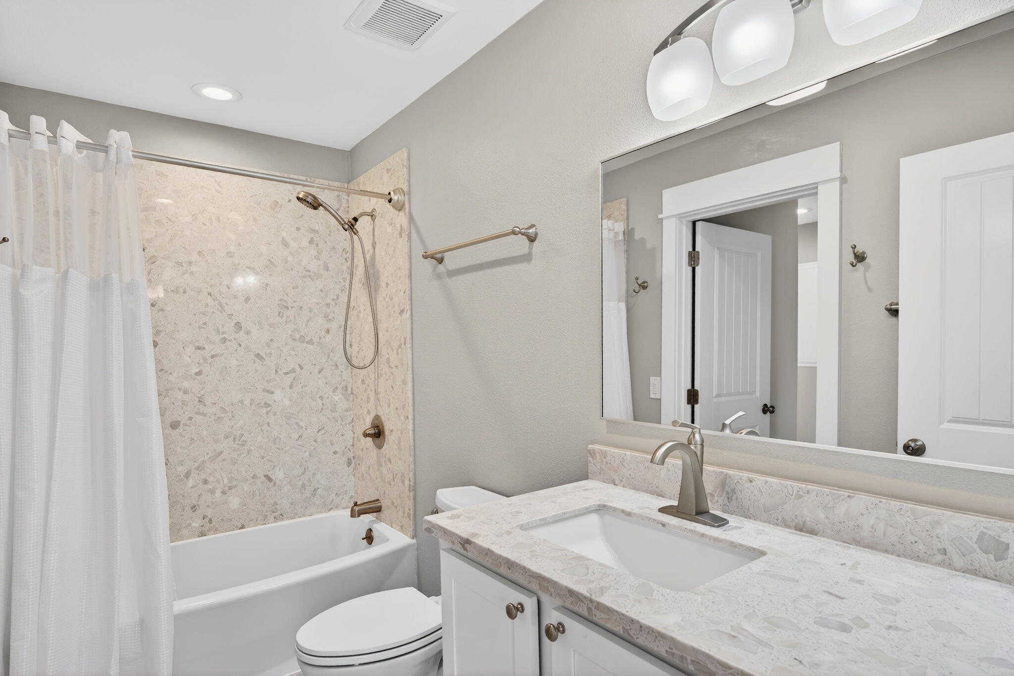 MAGNOLIA VILLAGE CONDO - Residential