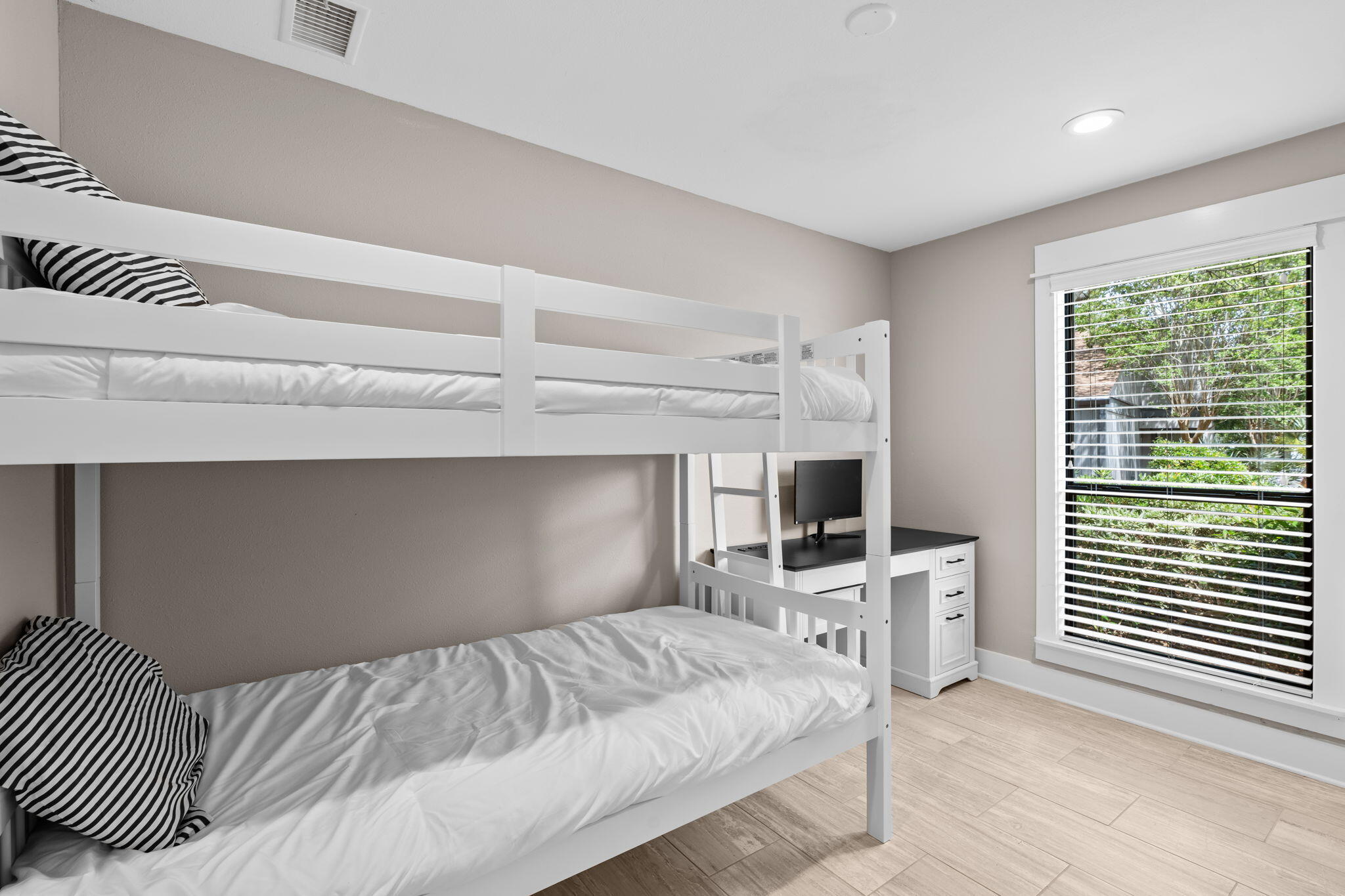 MAGNOLIA VILLAGE CONDO - Residential