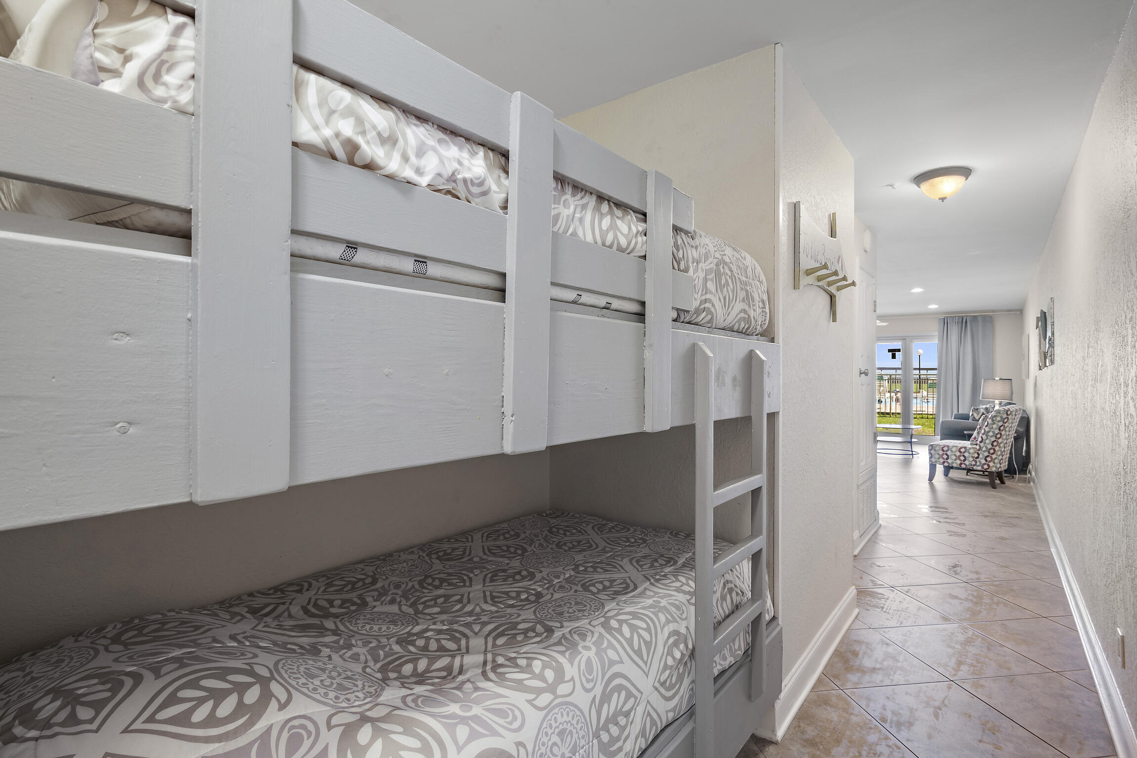 MARAVILLA CONDO 1 - Residential