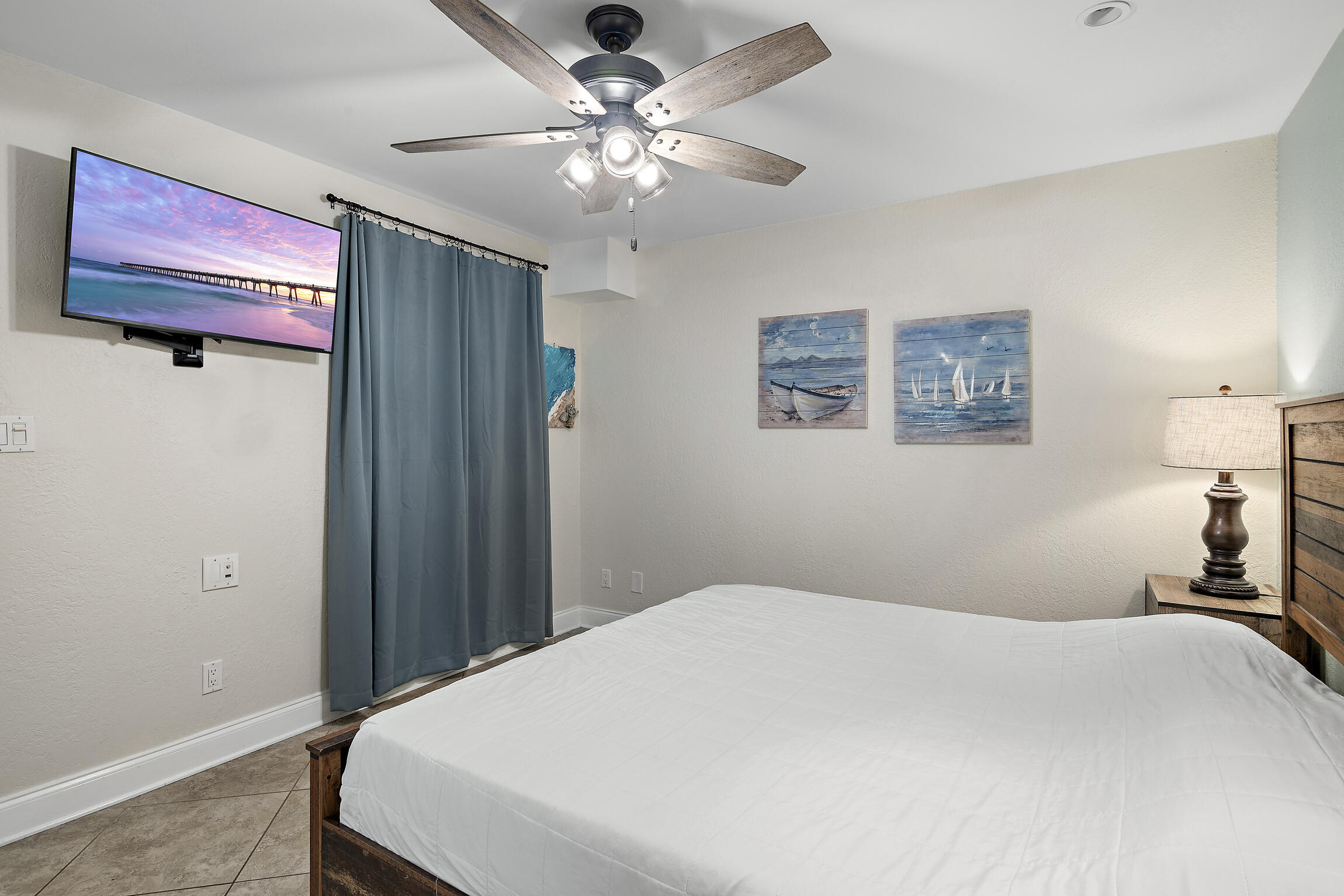 MARAVILLA CONDO 1 - Residential