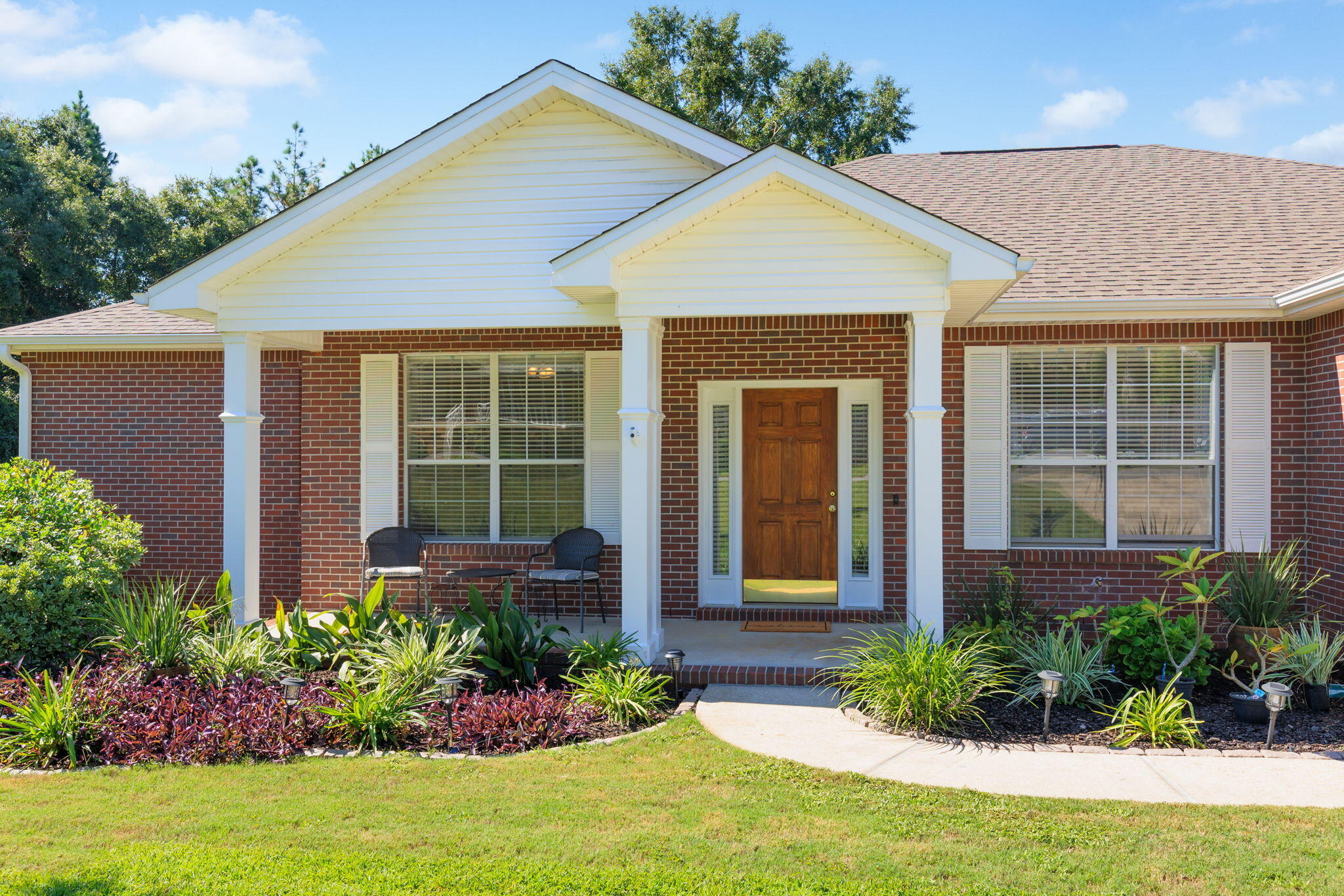 601 W Lynn Brook