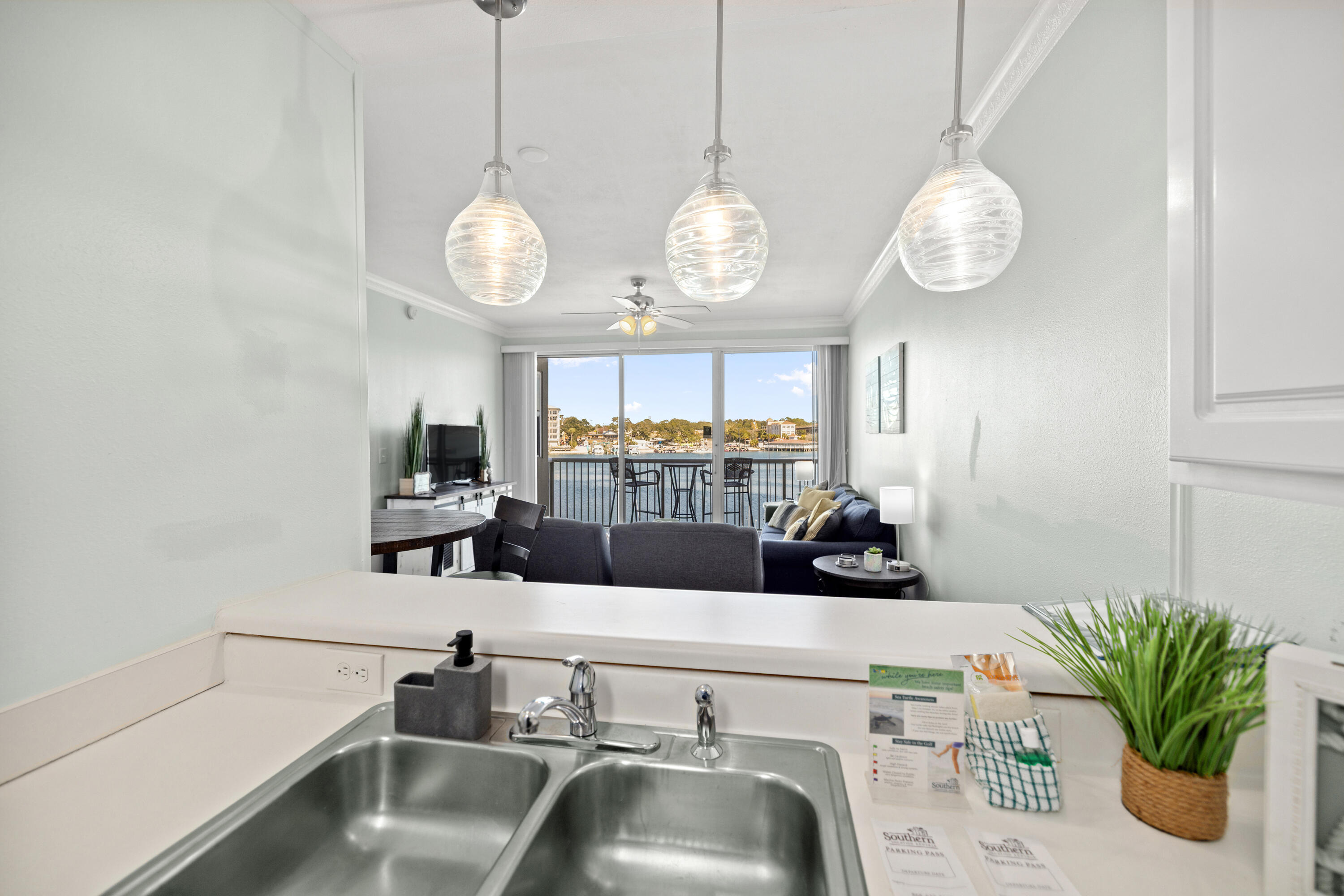 PALM COURT YACHT CLUB - Residential