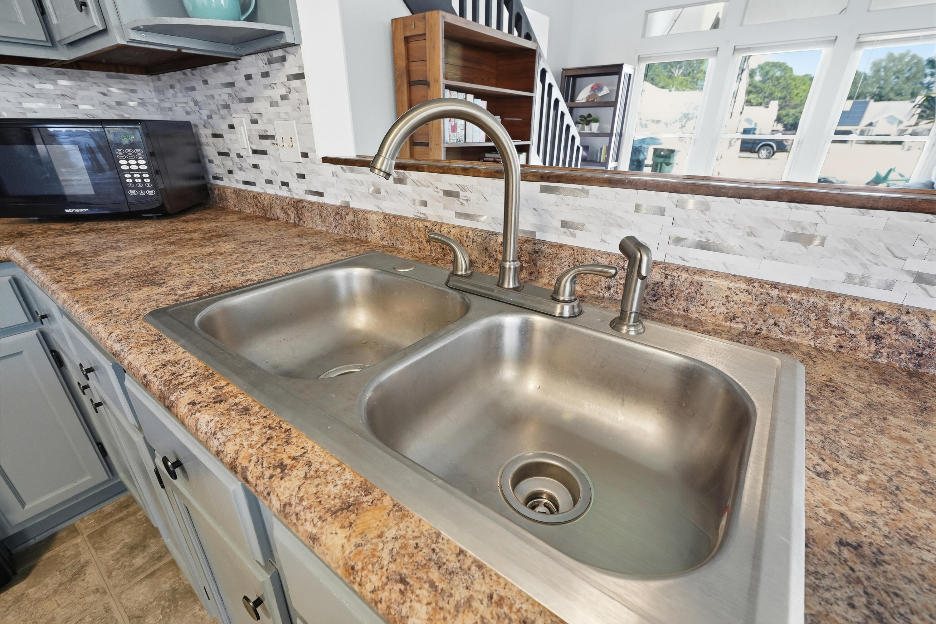 CANTERBURY WOODS - Residential