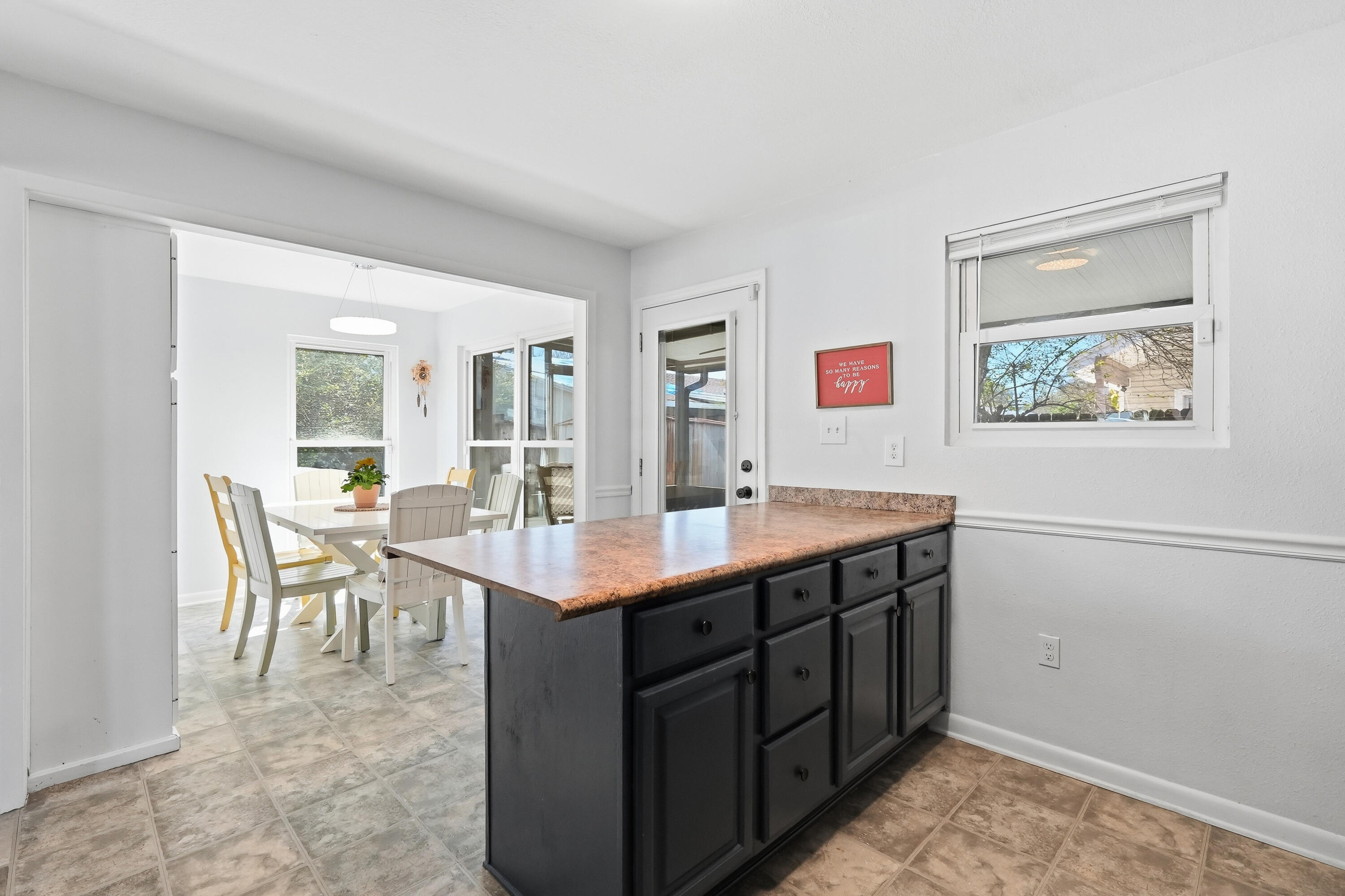 CANTERBURY WOODS - Residential