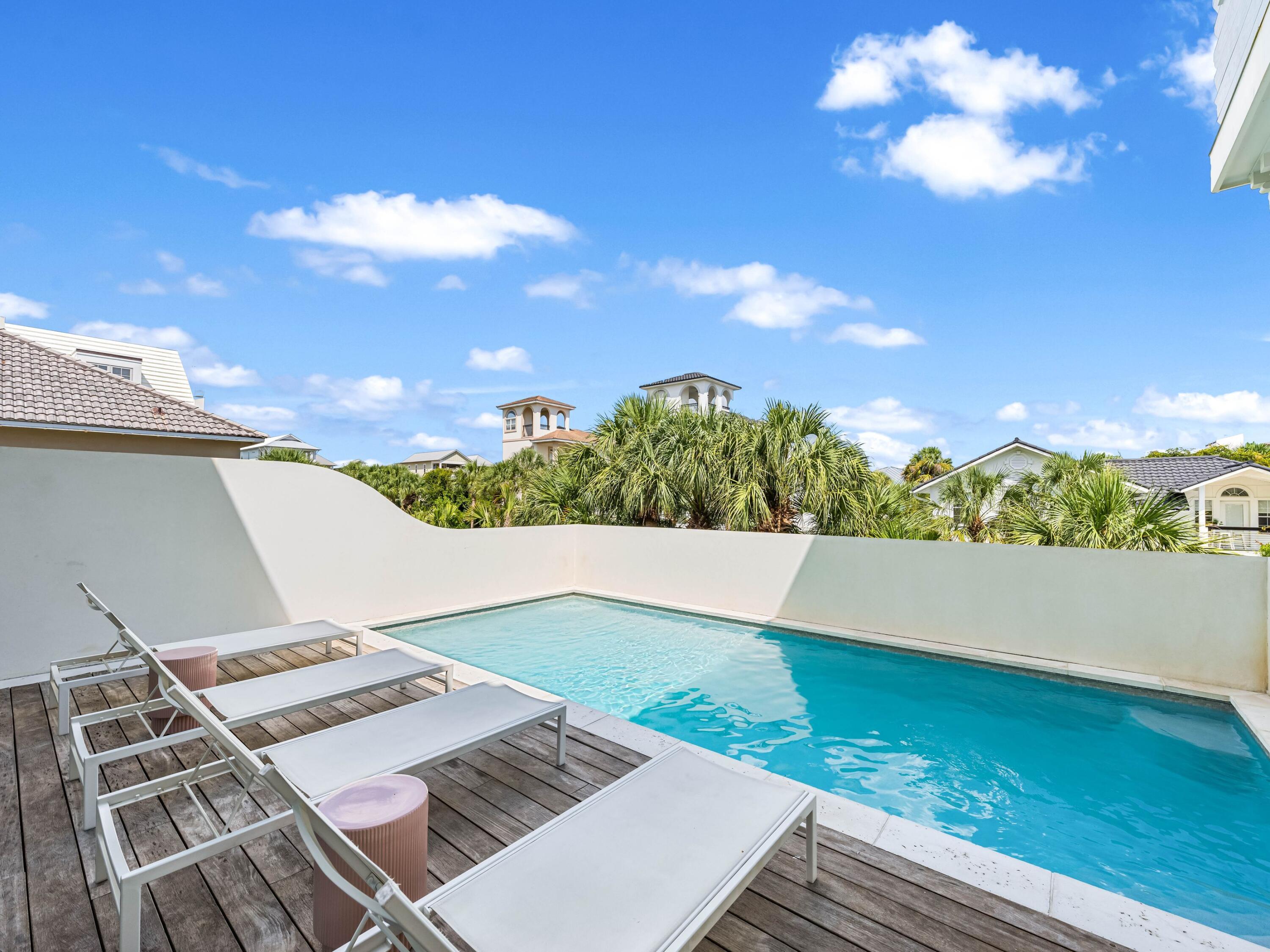 ELYSEE now SANTIMO BEACH - Residential