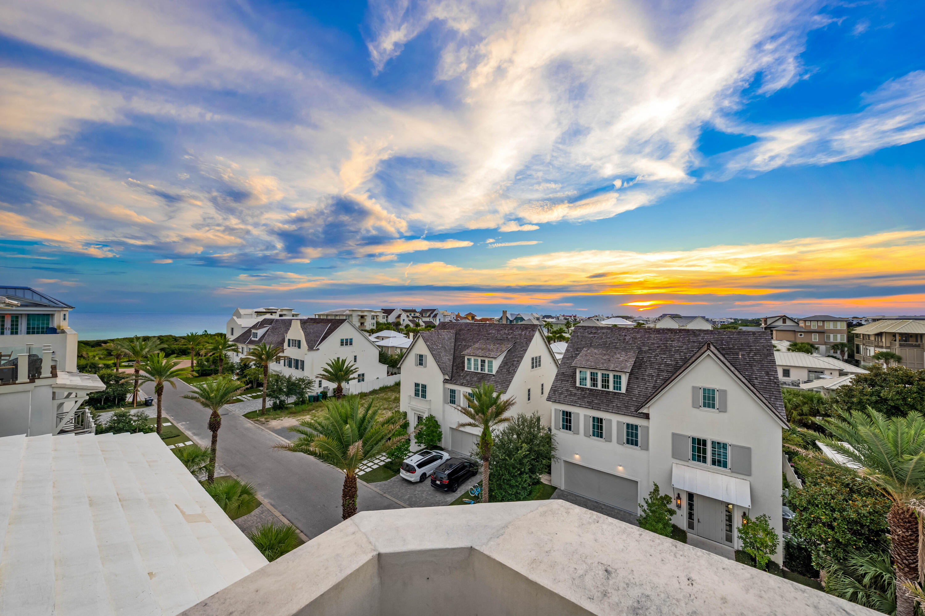 ELYSEE now SANTIMO BEACH - Residential